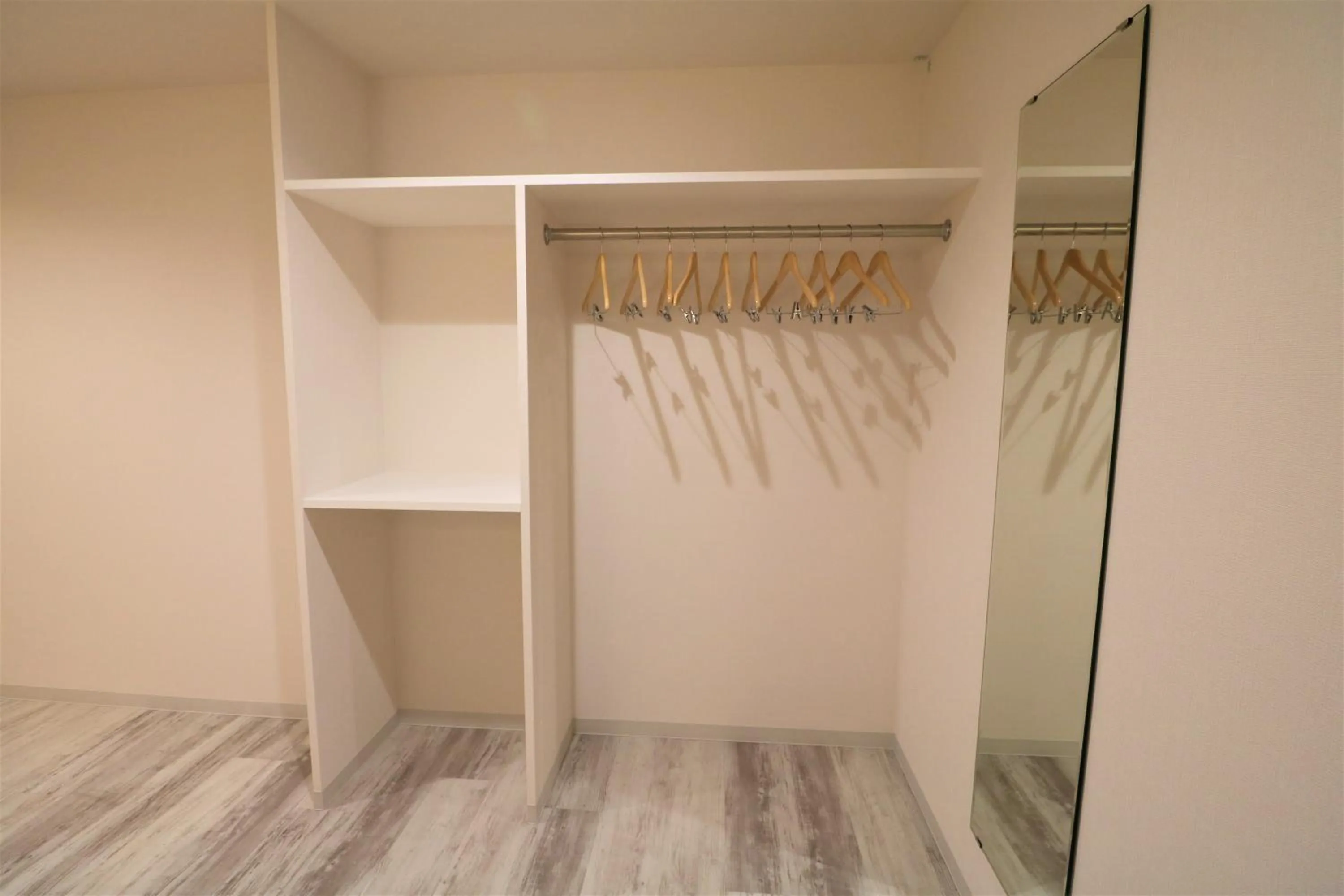 Photo of the whole room in Smart Stay Ito 302