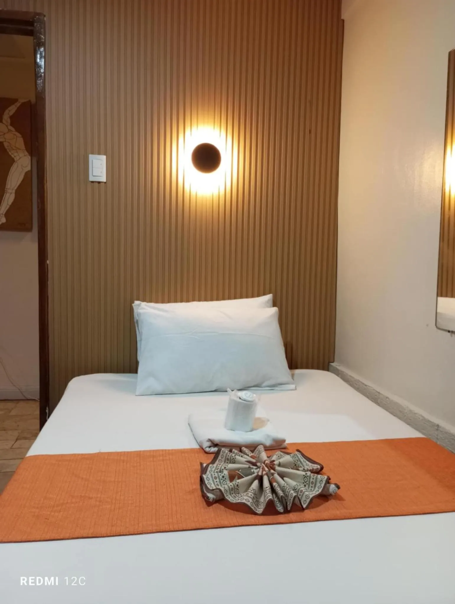 Bed in Airport Hostel Manila