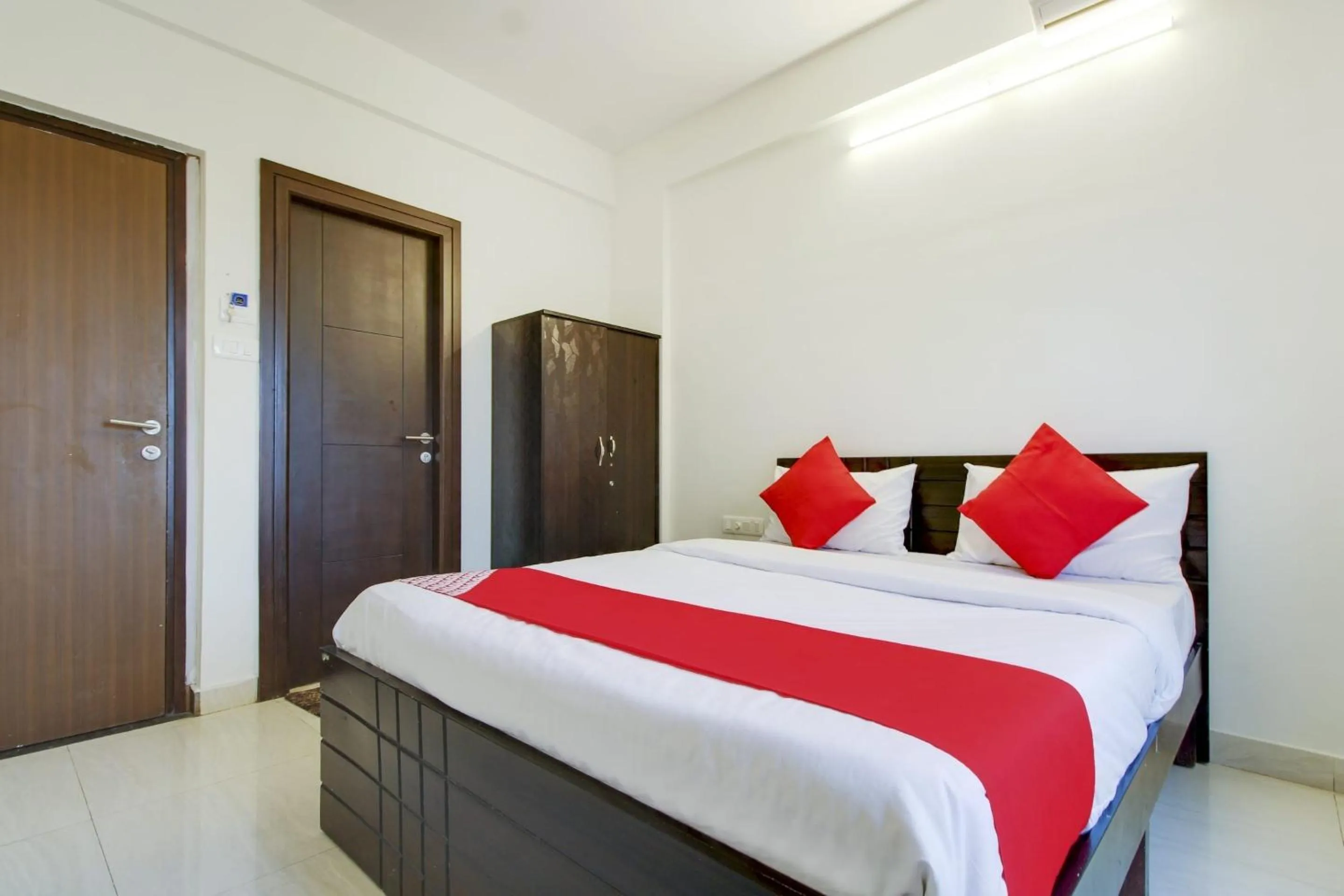 Bedroom, Bed in Hotel O Sm Residency