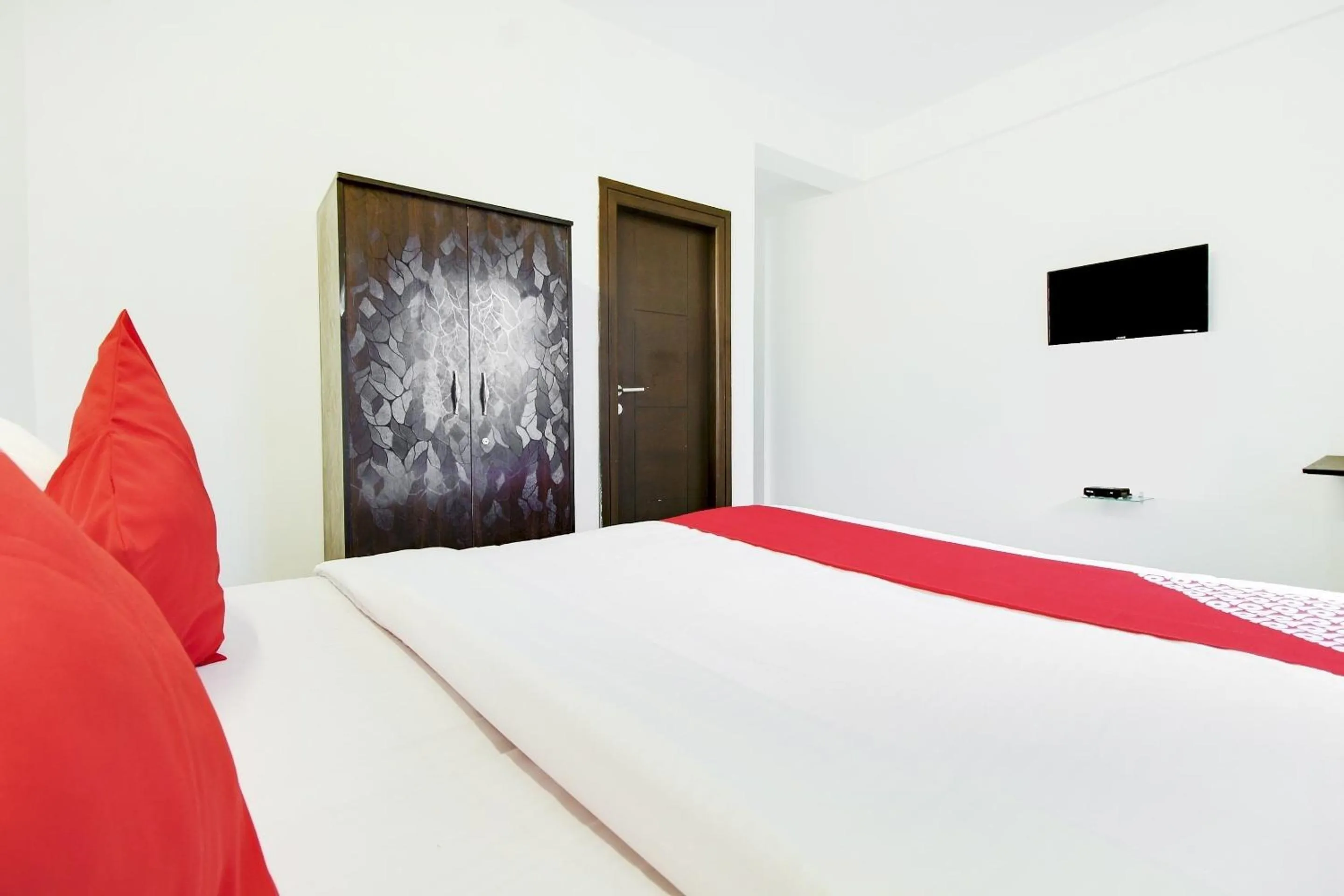 Bedroom, Bed in Hotel O Sm Residency