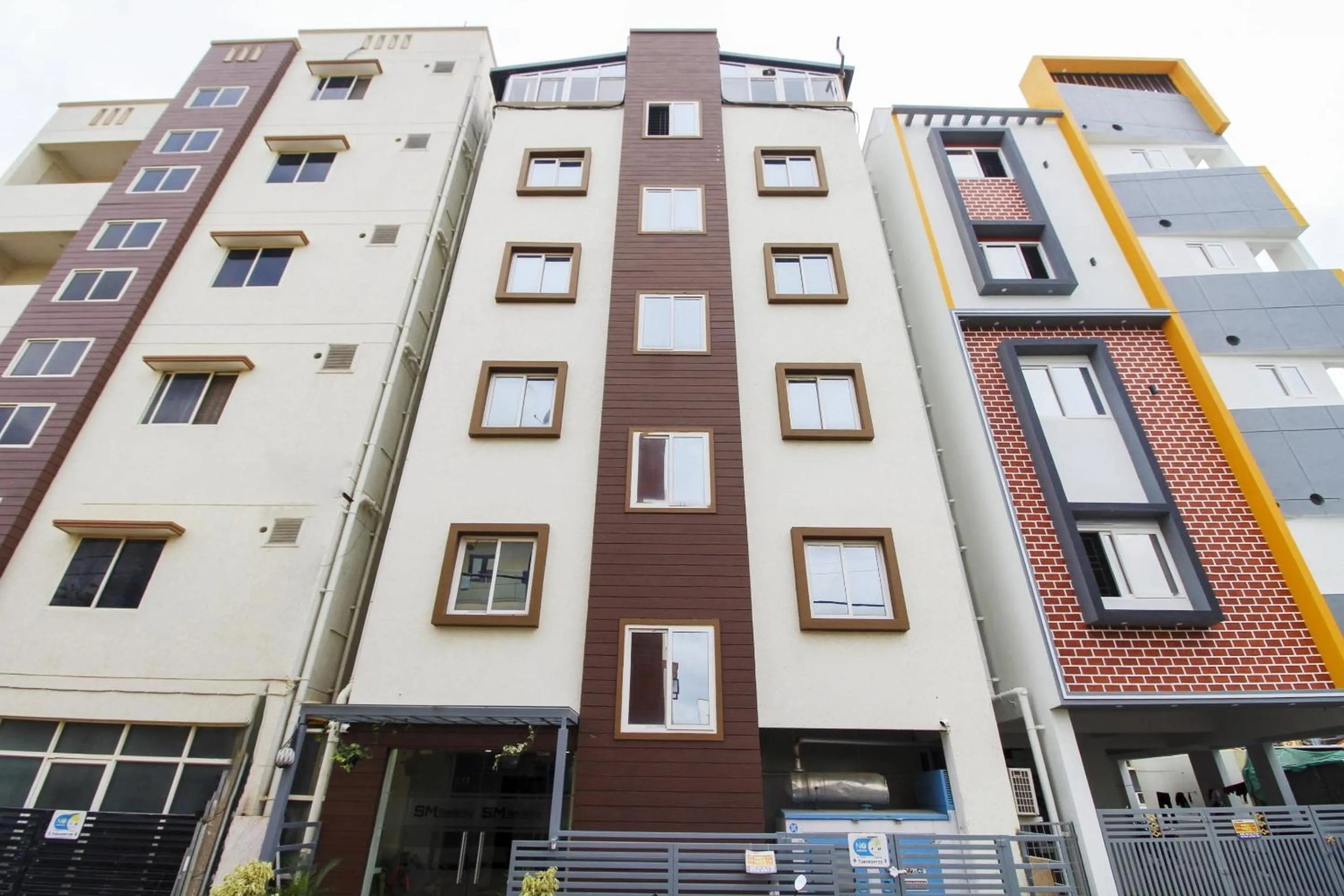 Facade/entrance in Hotel O Sm Residency