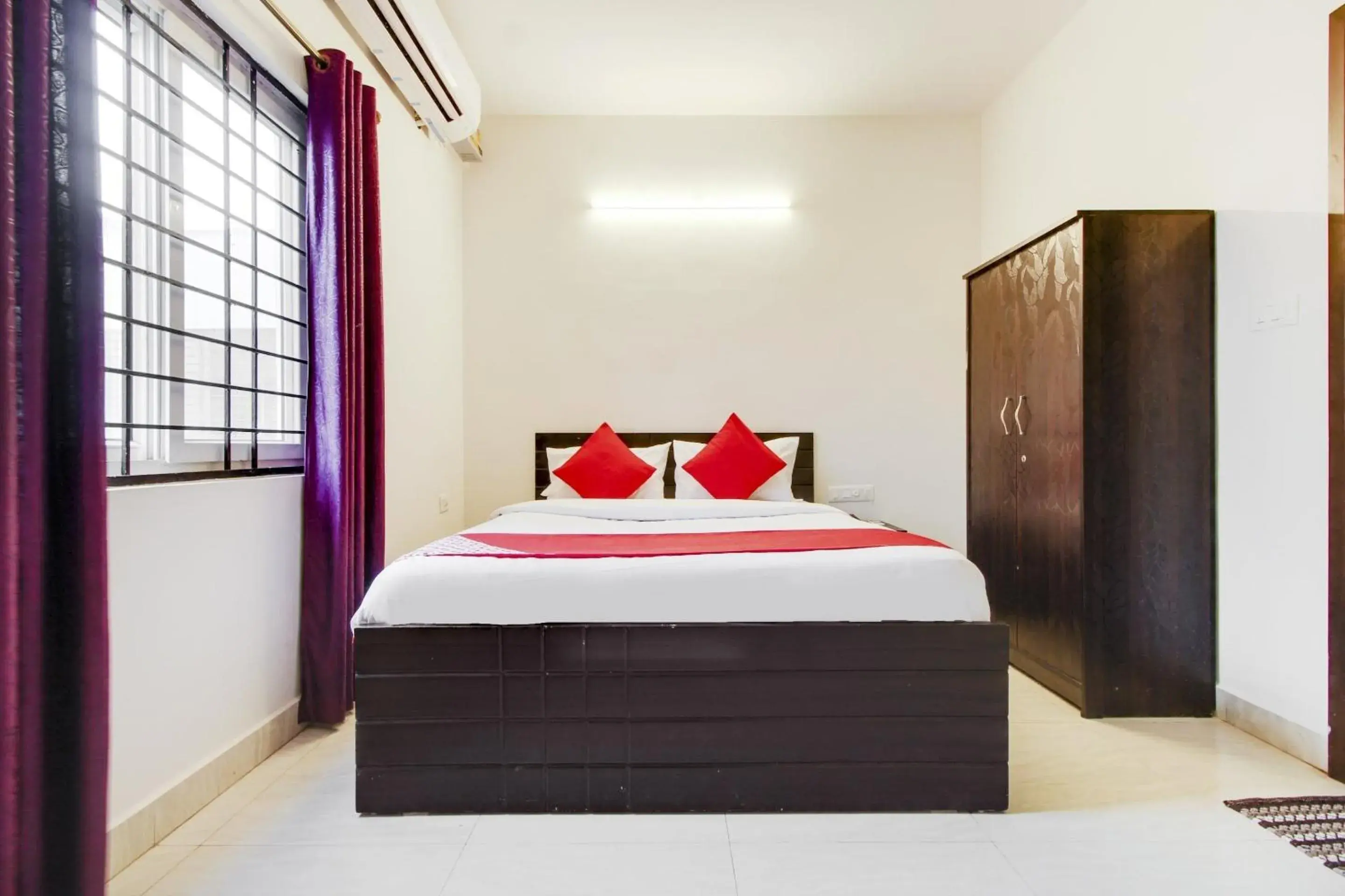 Bedroom, Bed in Hotel O Sm Residency Bedroom, Bed in Hotel O Sm Residency