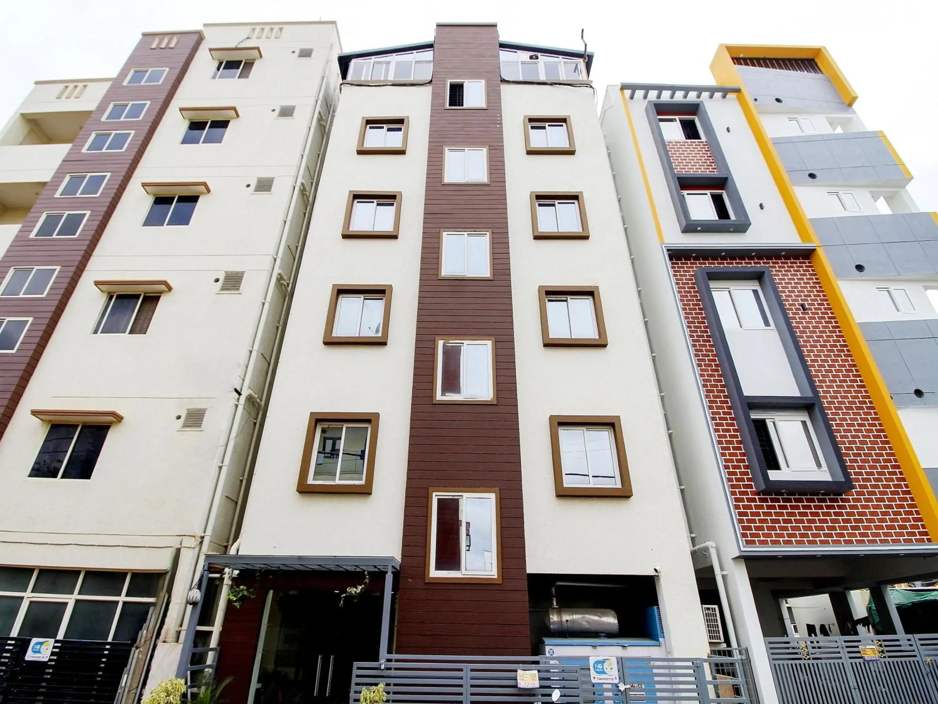 Facade/entrance in Hotel O Sm Residency Facade/entrance in Hotel O Sm Residency