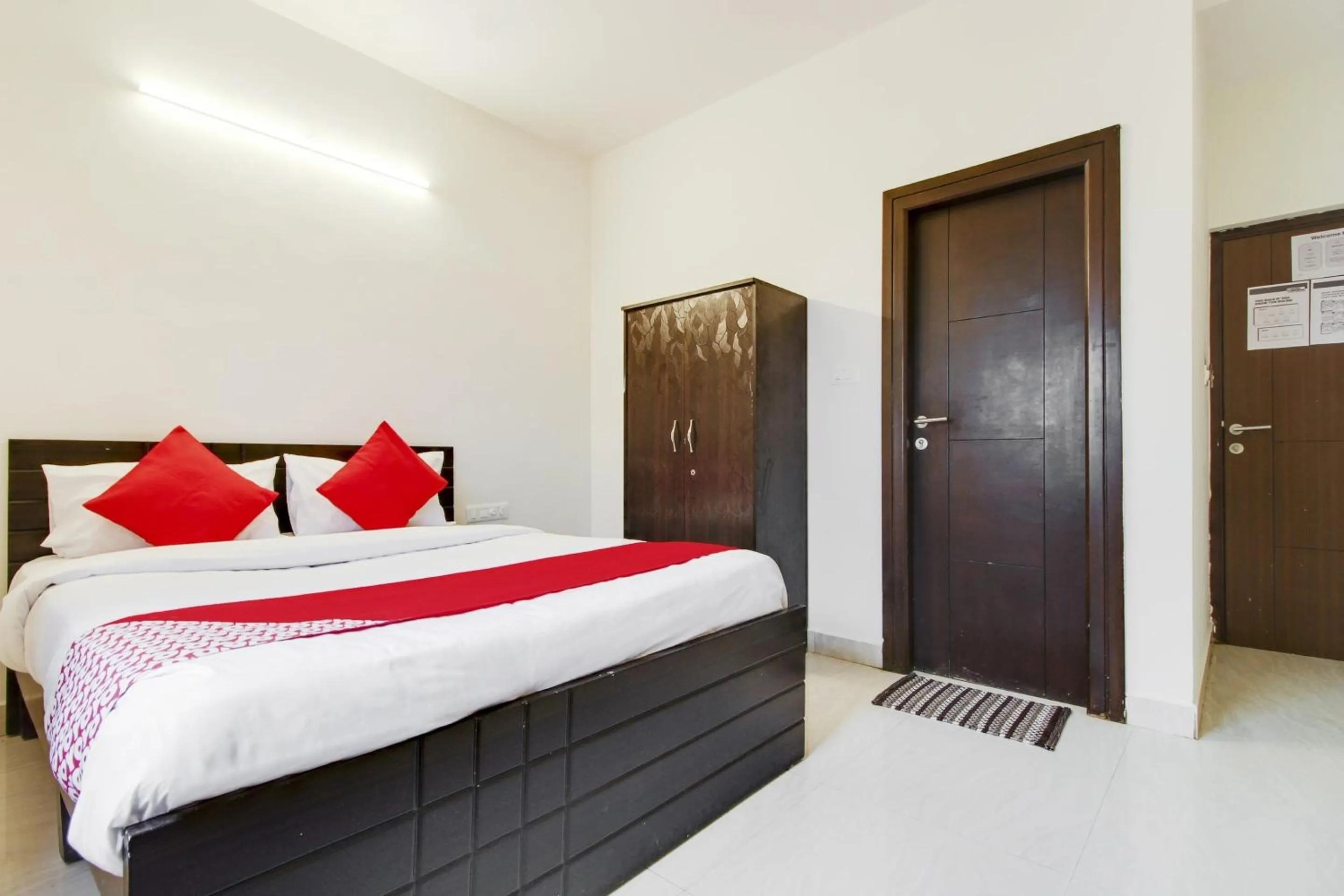 Bedroom, Bed in Hotel O Sm Residency