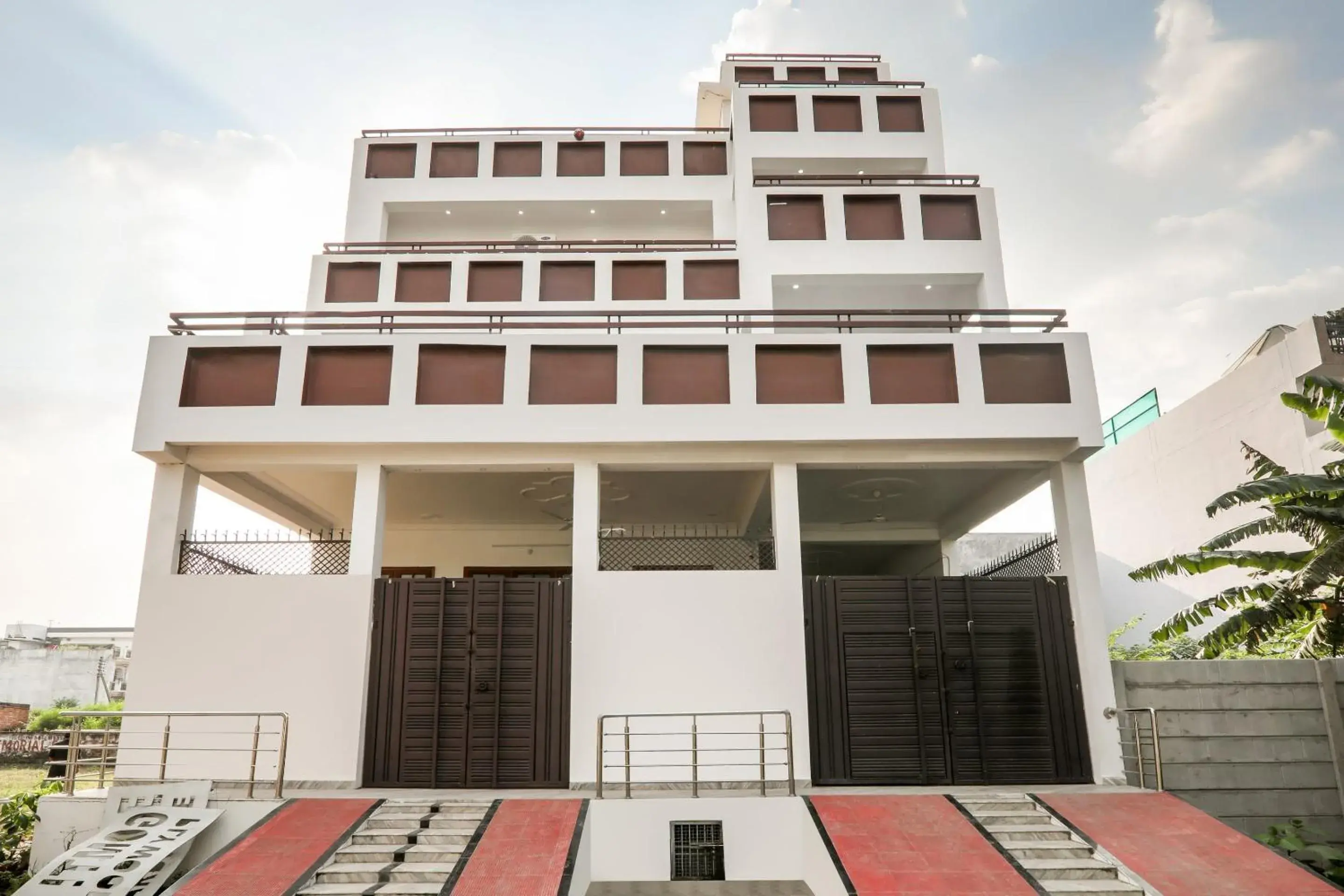 Facade/entrance in Hotel O Urmila Sadan Facade/entrance in Hotel O Urmila Sadan