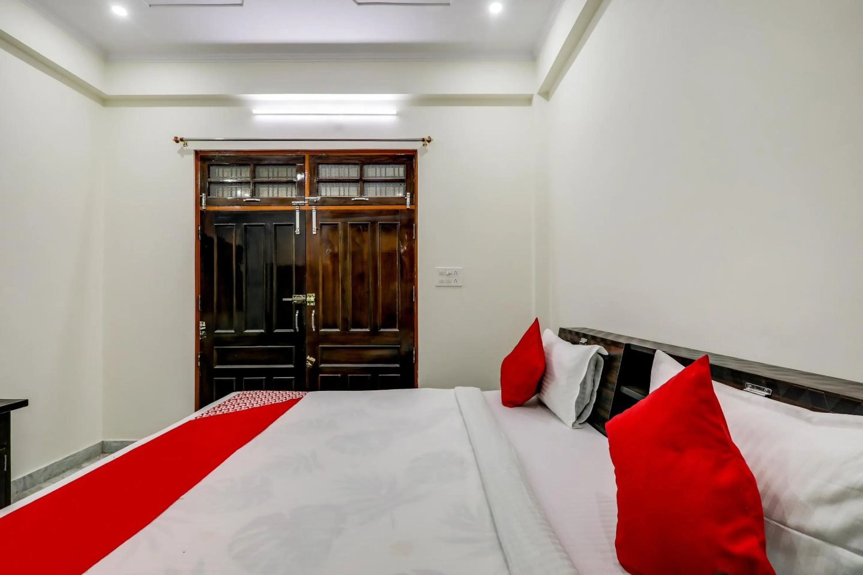 Bedroom, Bed in Hotel O Urmila Sadan