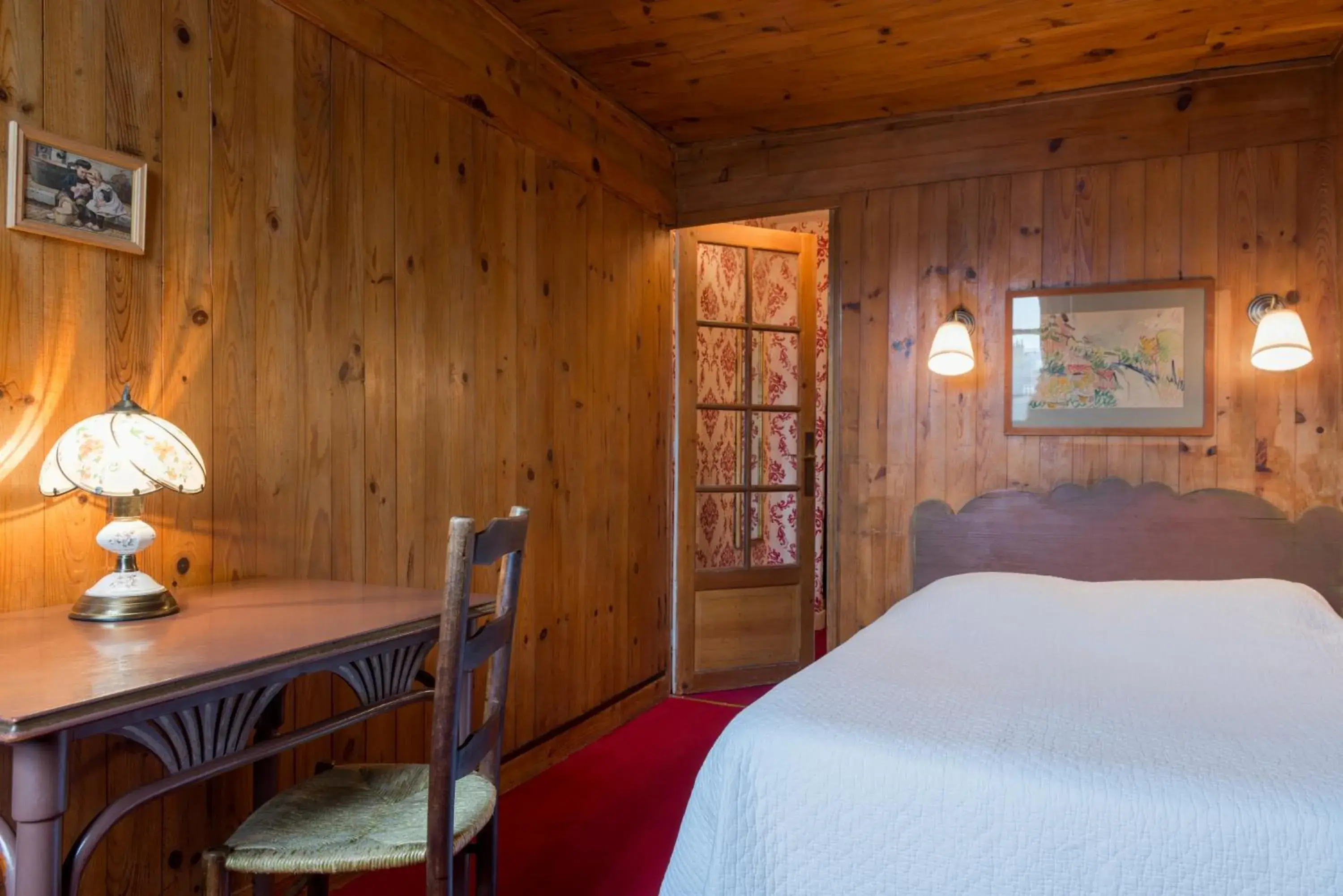 Bed in Hotel Esmeralda Bed in Hotel Esmeralda