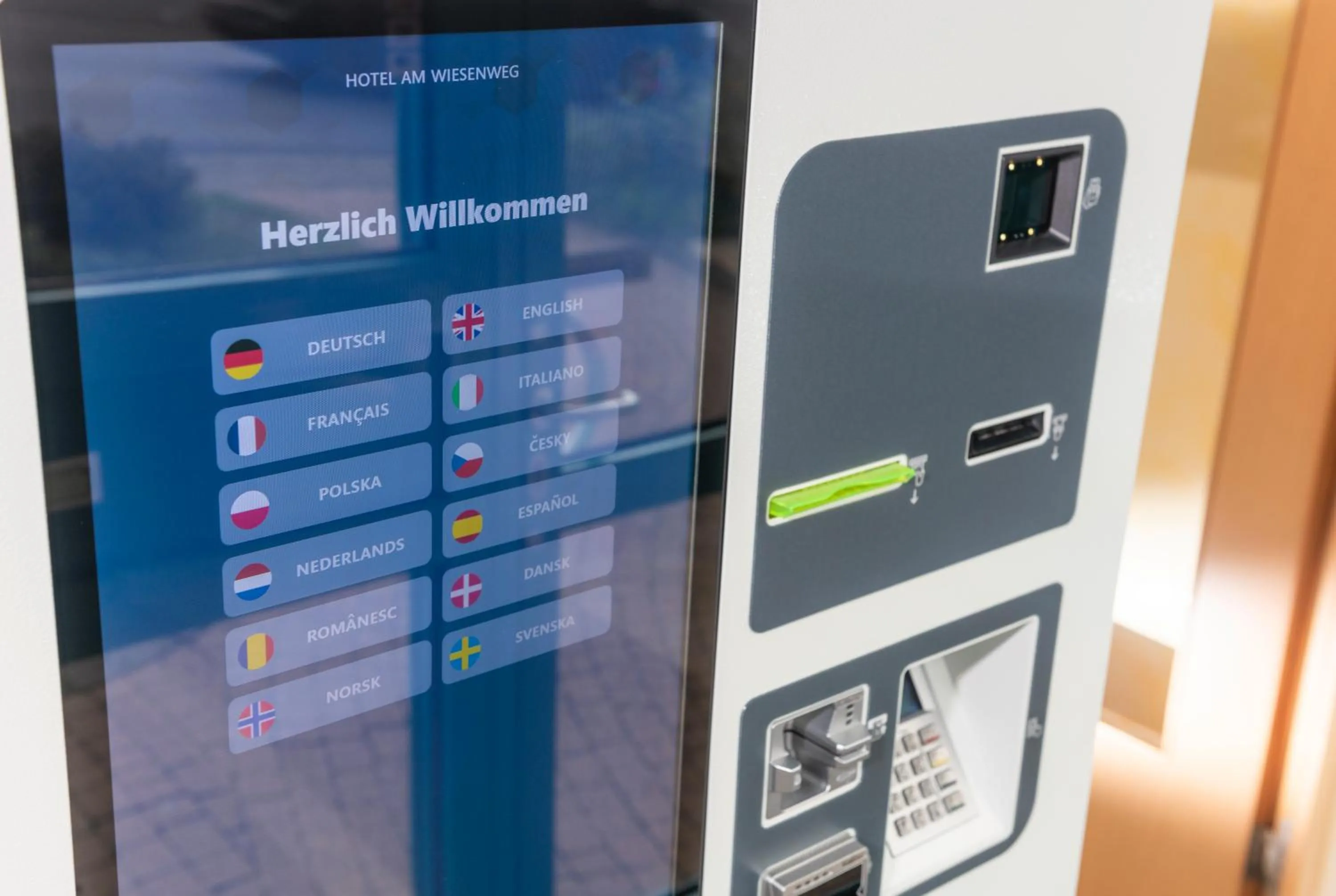 Lobby or reception in Hotel Am Wiesenweg l 24h check-in