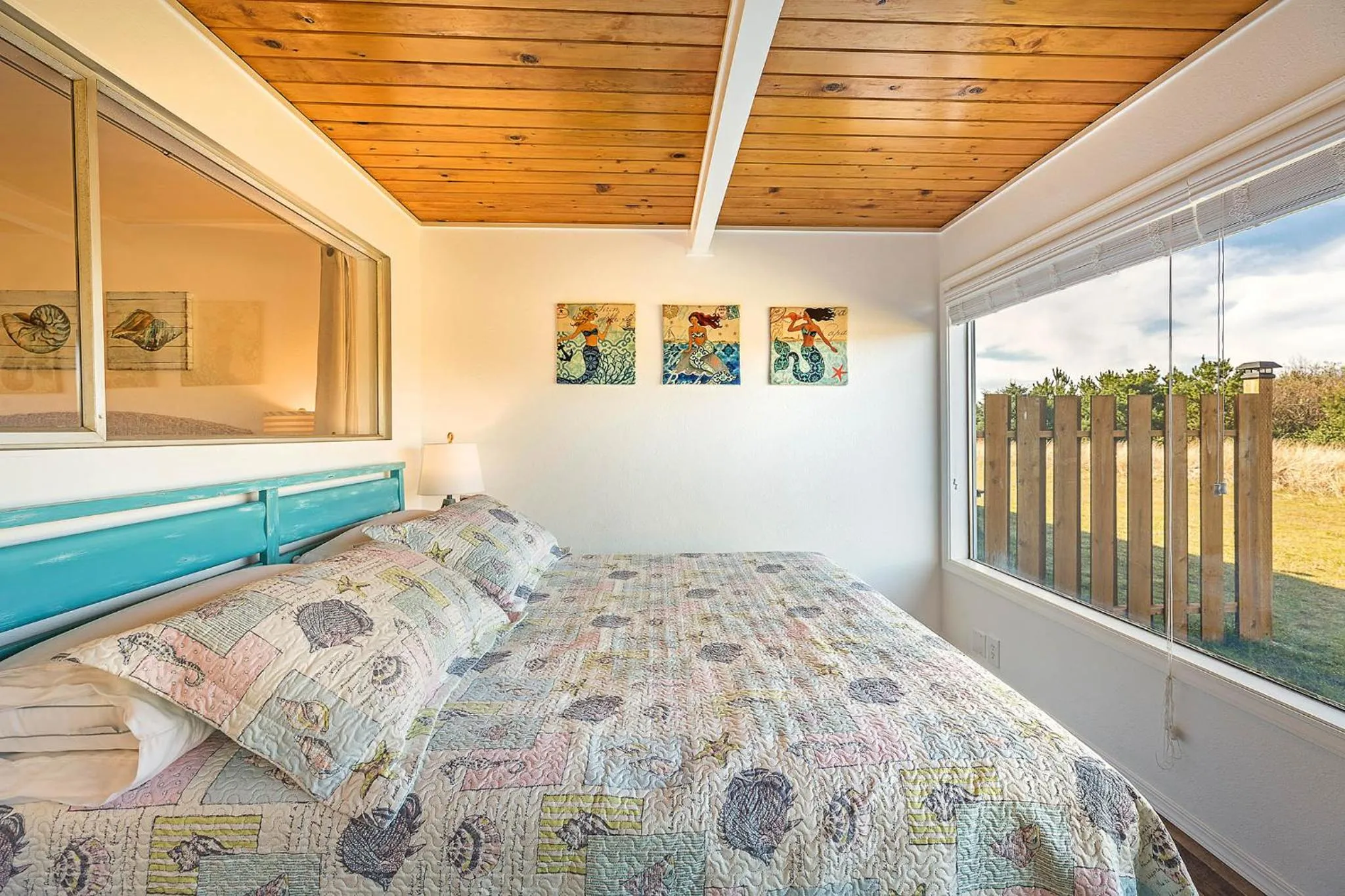 Bed in Pacific Surf Condos