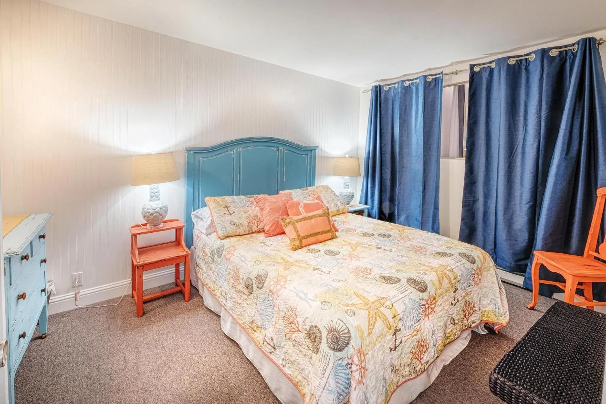 Bed in Pacific Surf Condos