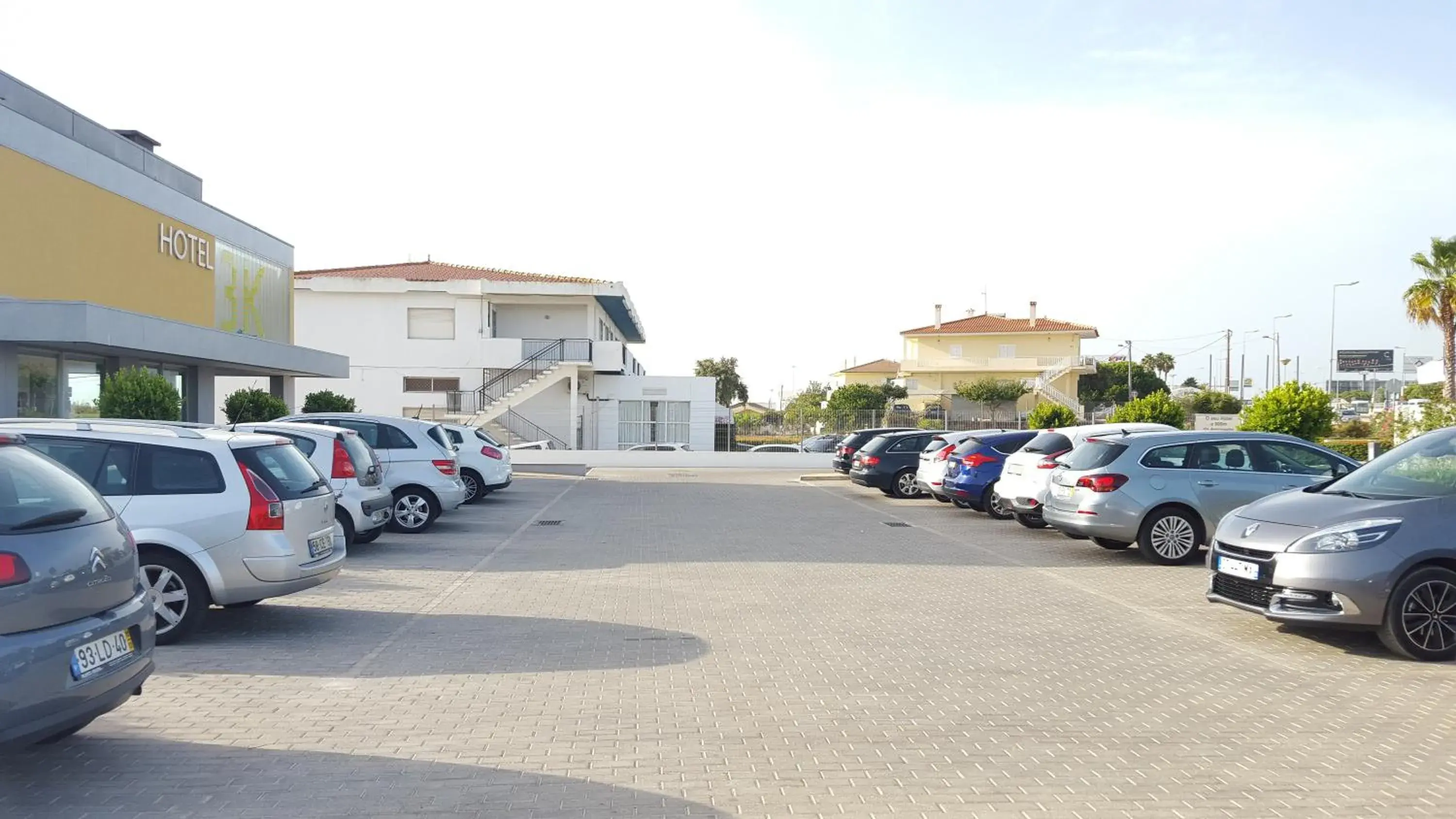 Facade/entrance in Hotel 3K Faro Aeroporto Facade/entrance in Hotel 3K Faro Aeroporto