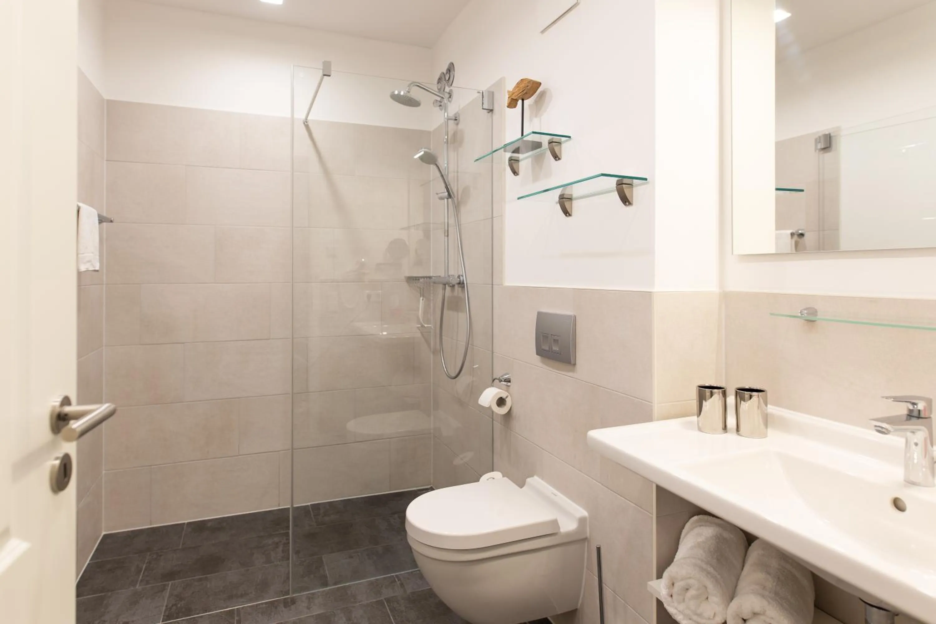 Aparthotel Waterkant Suites - Fewos am Meer mit SPA