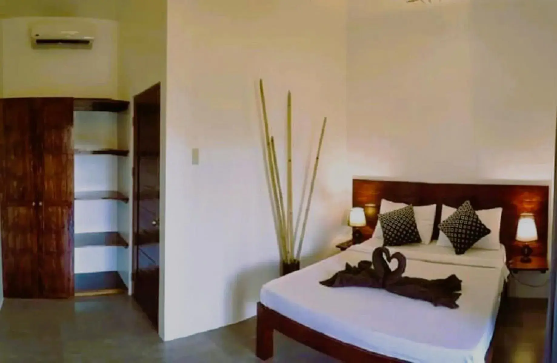 Bedroom, Bed in Cabagnow Seaside Resort Bedroom, Bed in Cabagnow Seaside Resort