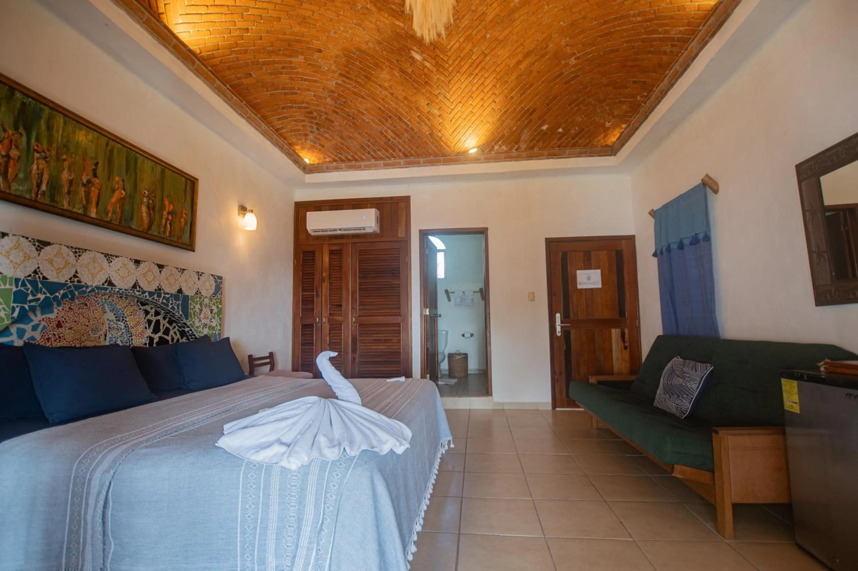 Staff, Bed in Nacional Beach Club & Bungalows