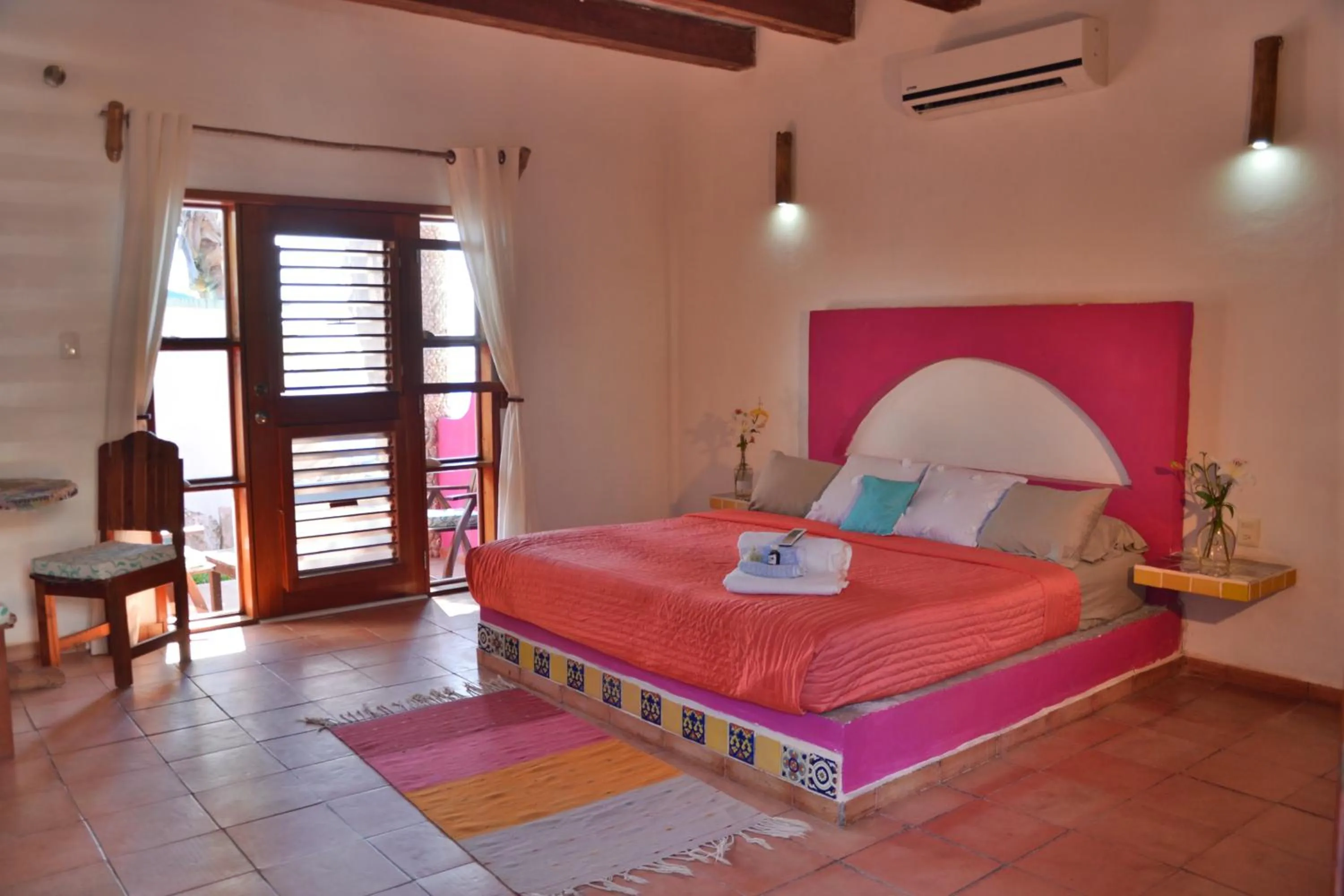 Bedroom, Bed in Nacional Beach Club & Bungalows