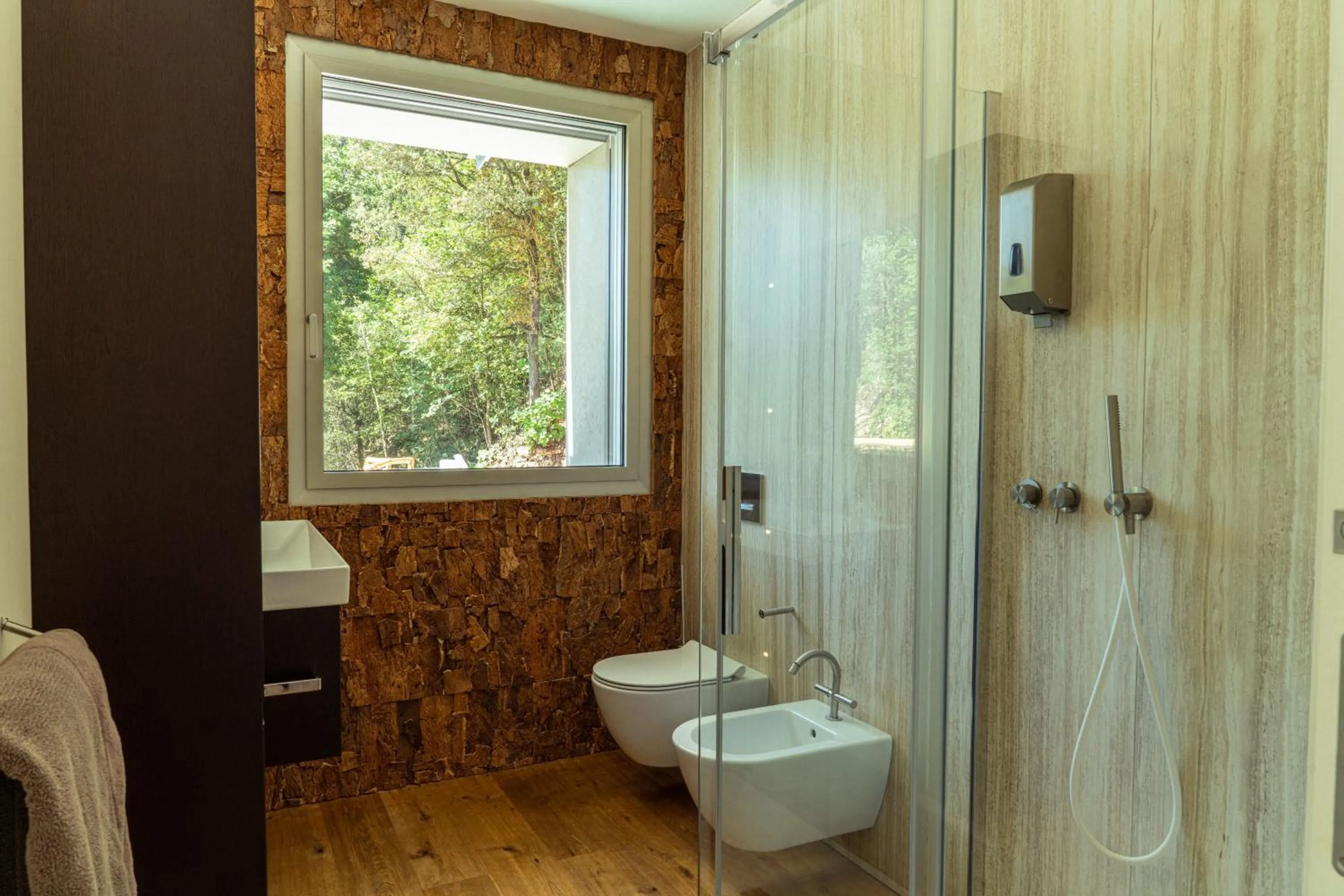 Toilet in La Forestale Luxury Ecolodge B&B Primo Piano