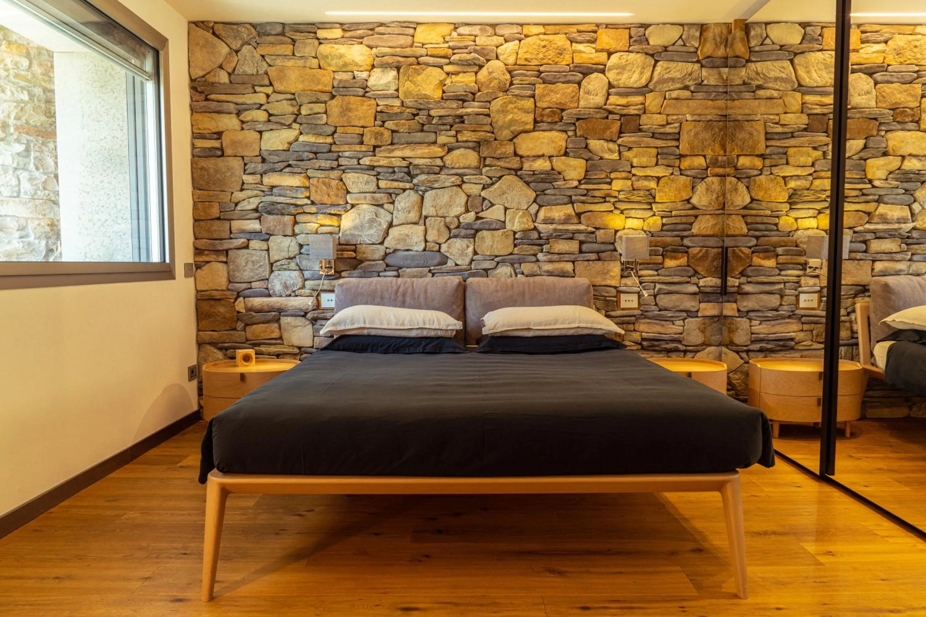 Bed in La Forestale Luxury Ecolodge B&B Primo Piano