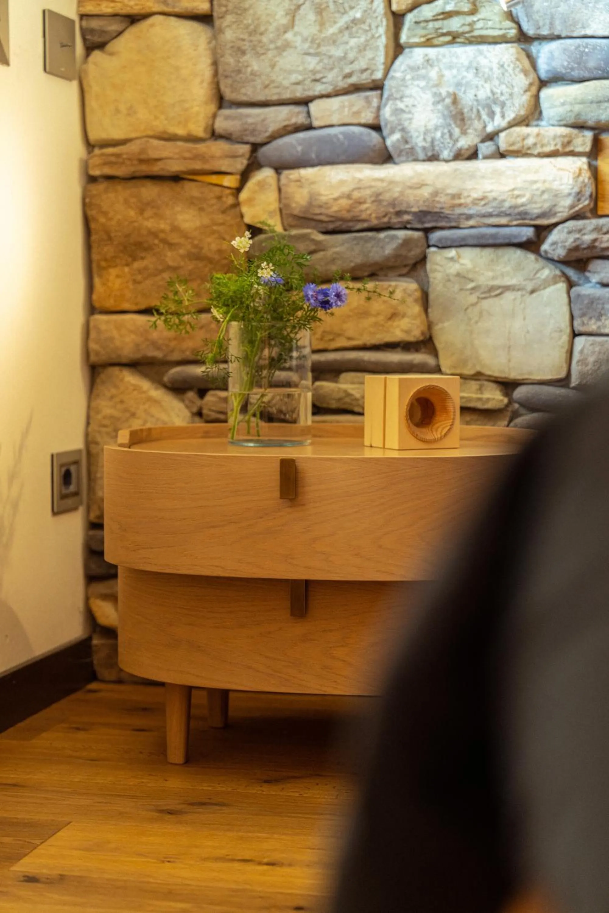 Decorative detail in La Forestale Luxury Ecolodge B&B Primo Piano