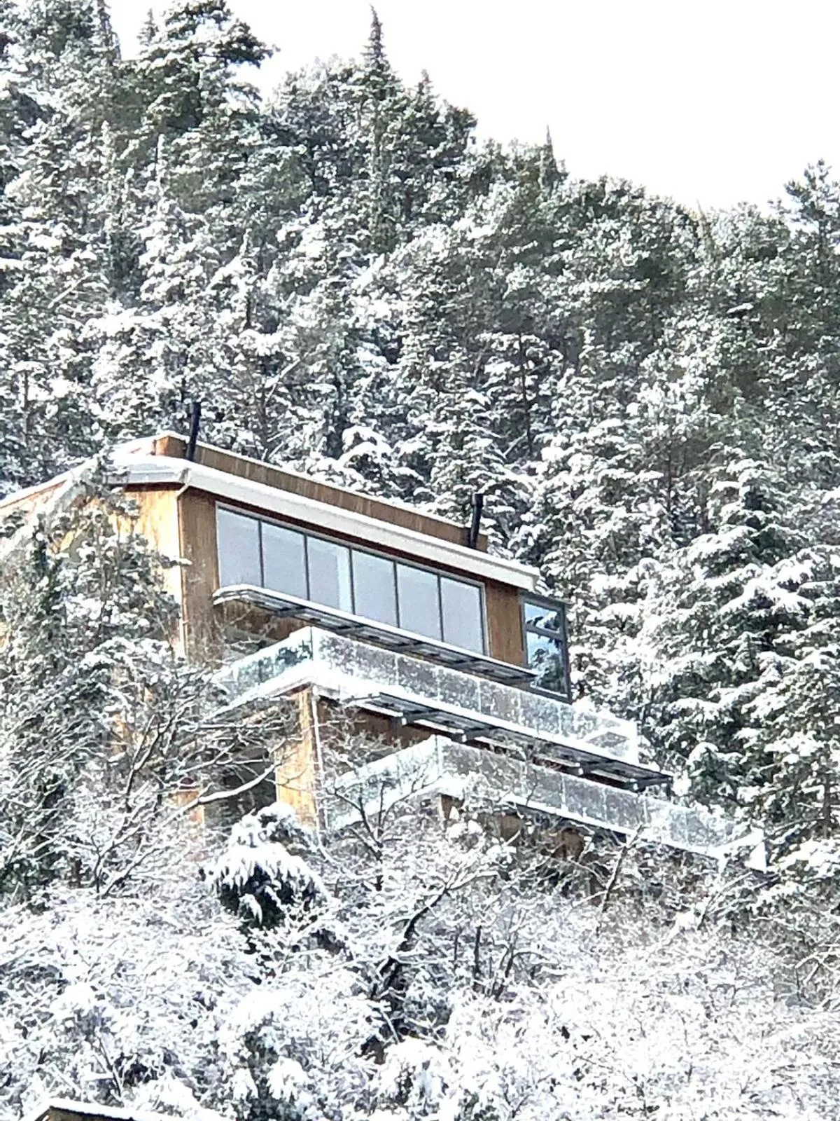 Property building in La Forestale Luxury Ecolodge B&B Primo Piano