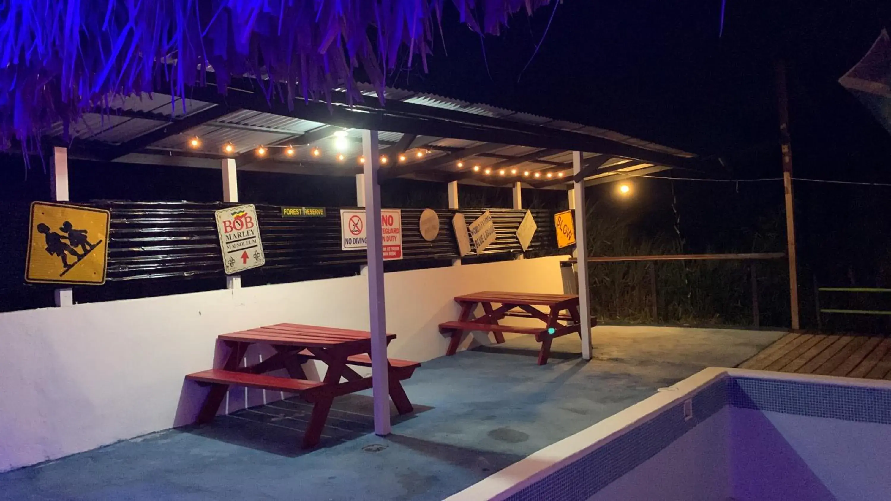 Night in Kingsworth Bed and Breakfast Night in Kingsworth Bed and Breakfast