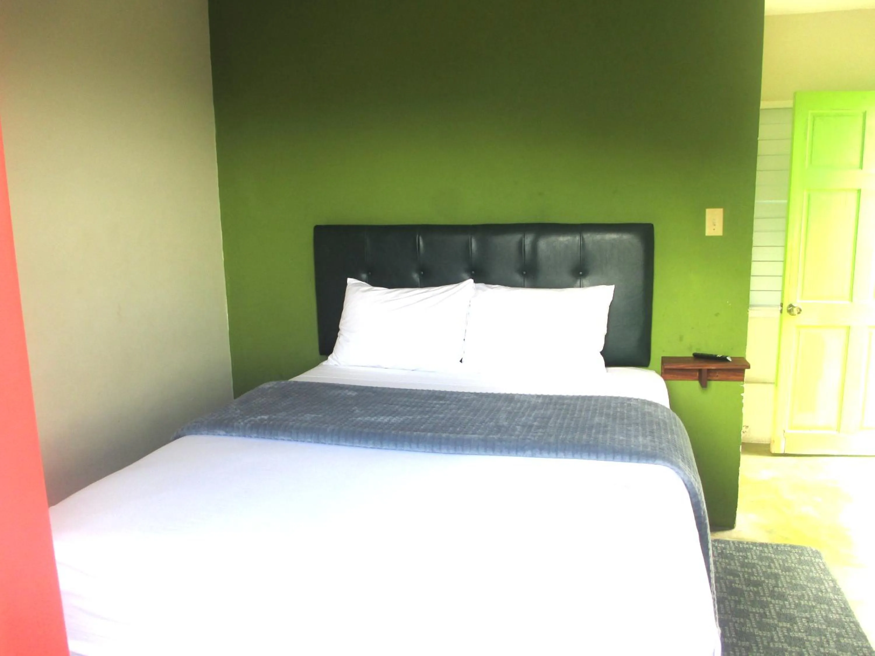 Bedroom, Bed in Kingsworth Bed and Breakfast