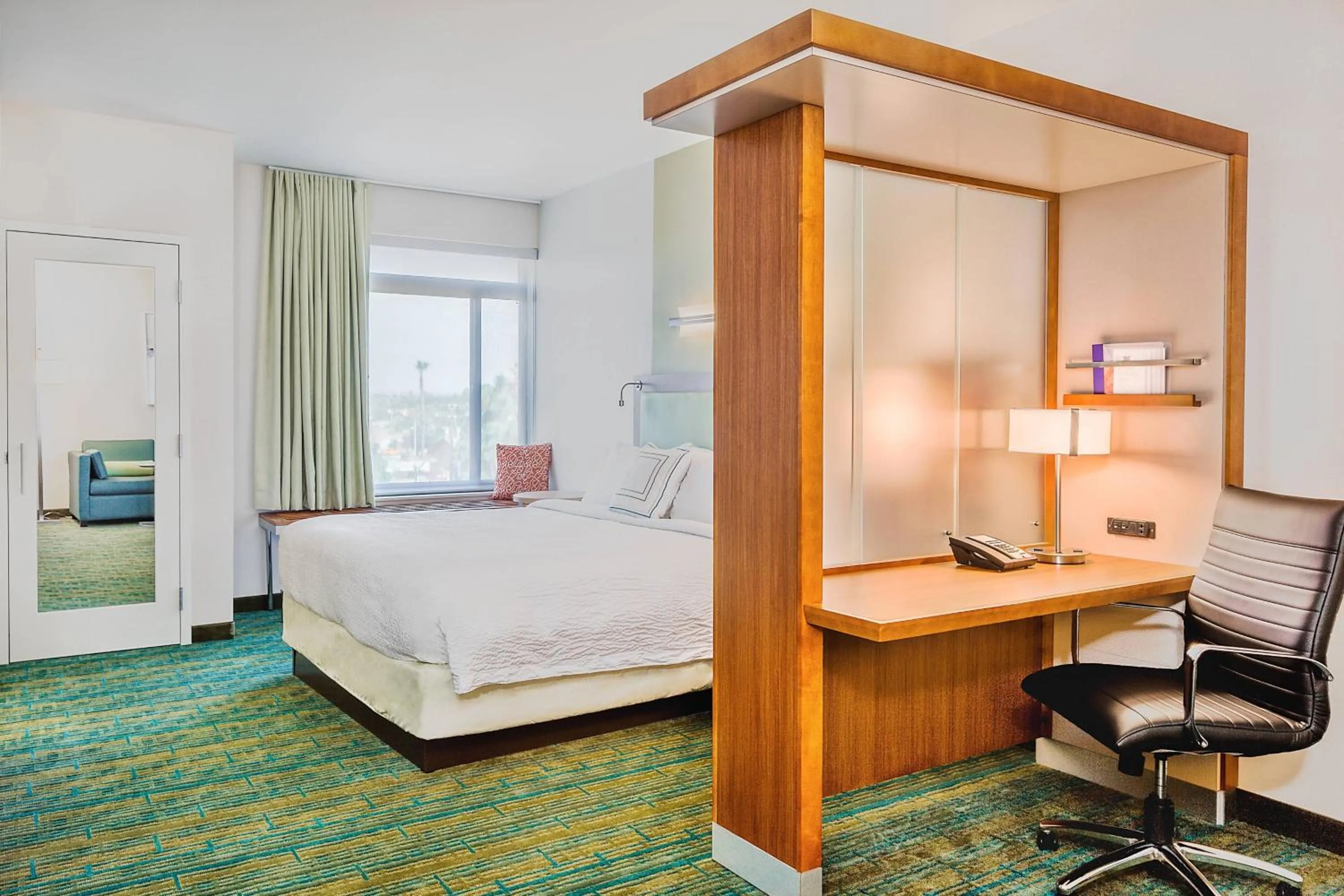 Photo of the whole room, Bed in Springhill Suites by Marriott Anaheim Maingate