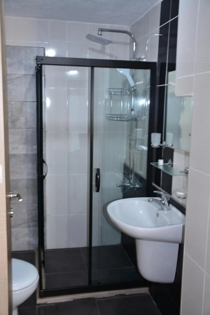 Shower in The Pera Hotel Marmaris
