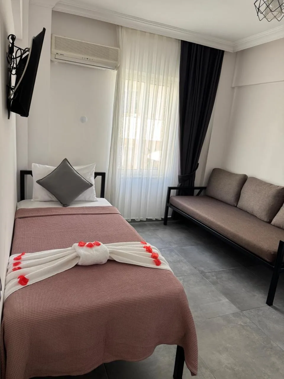 Bed in The Pera Hotel Marmaris