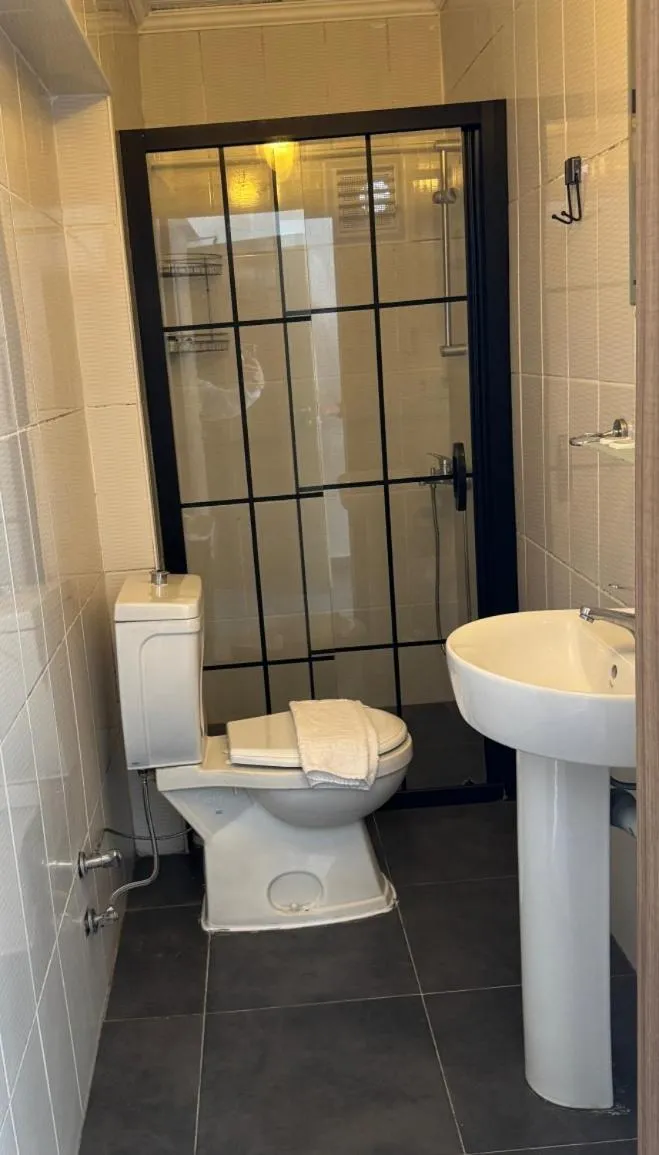 Shower in The Pera Hotel Marmaris