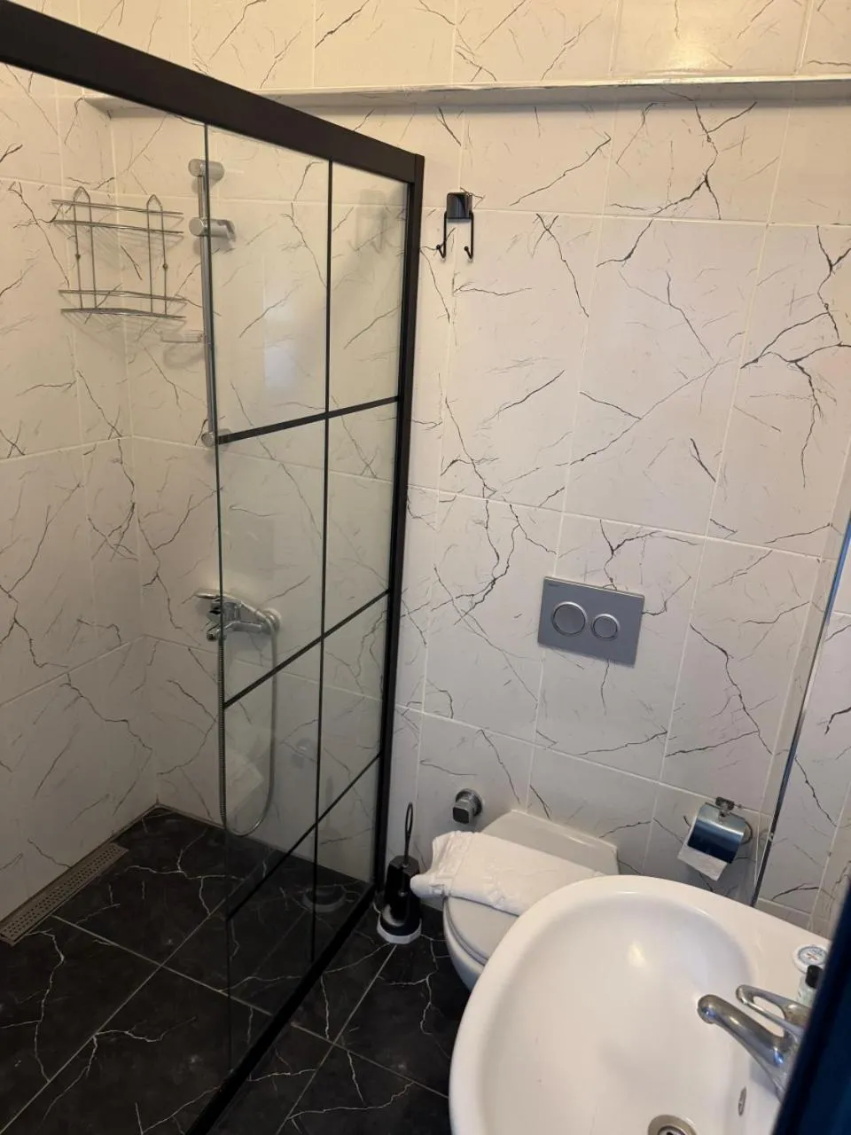 Shower in The Pera Hotel Marmaris