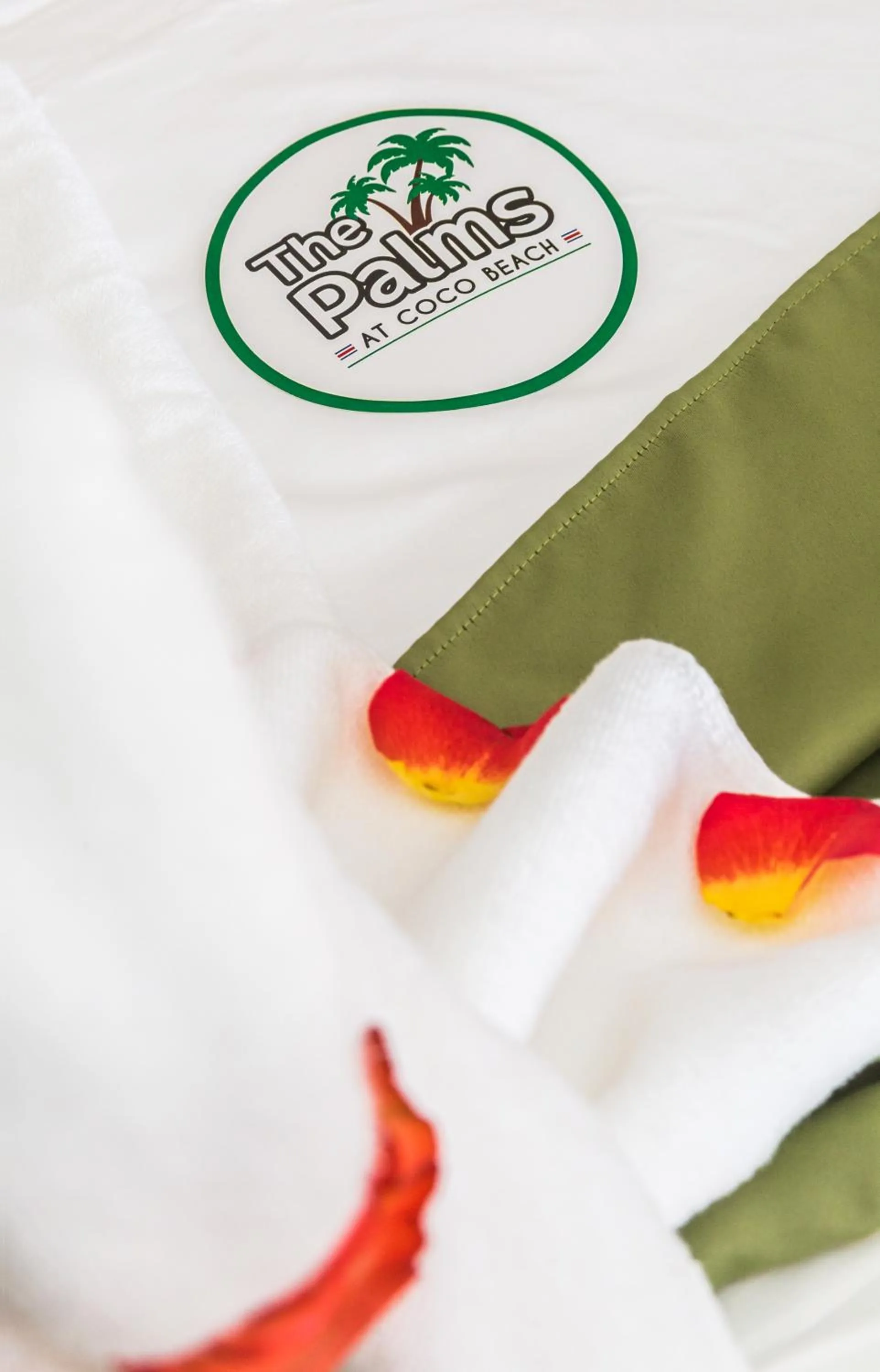 Logo/Certificate/Sign in The Palms At Coco Beach