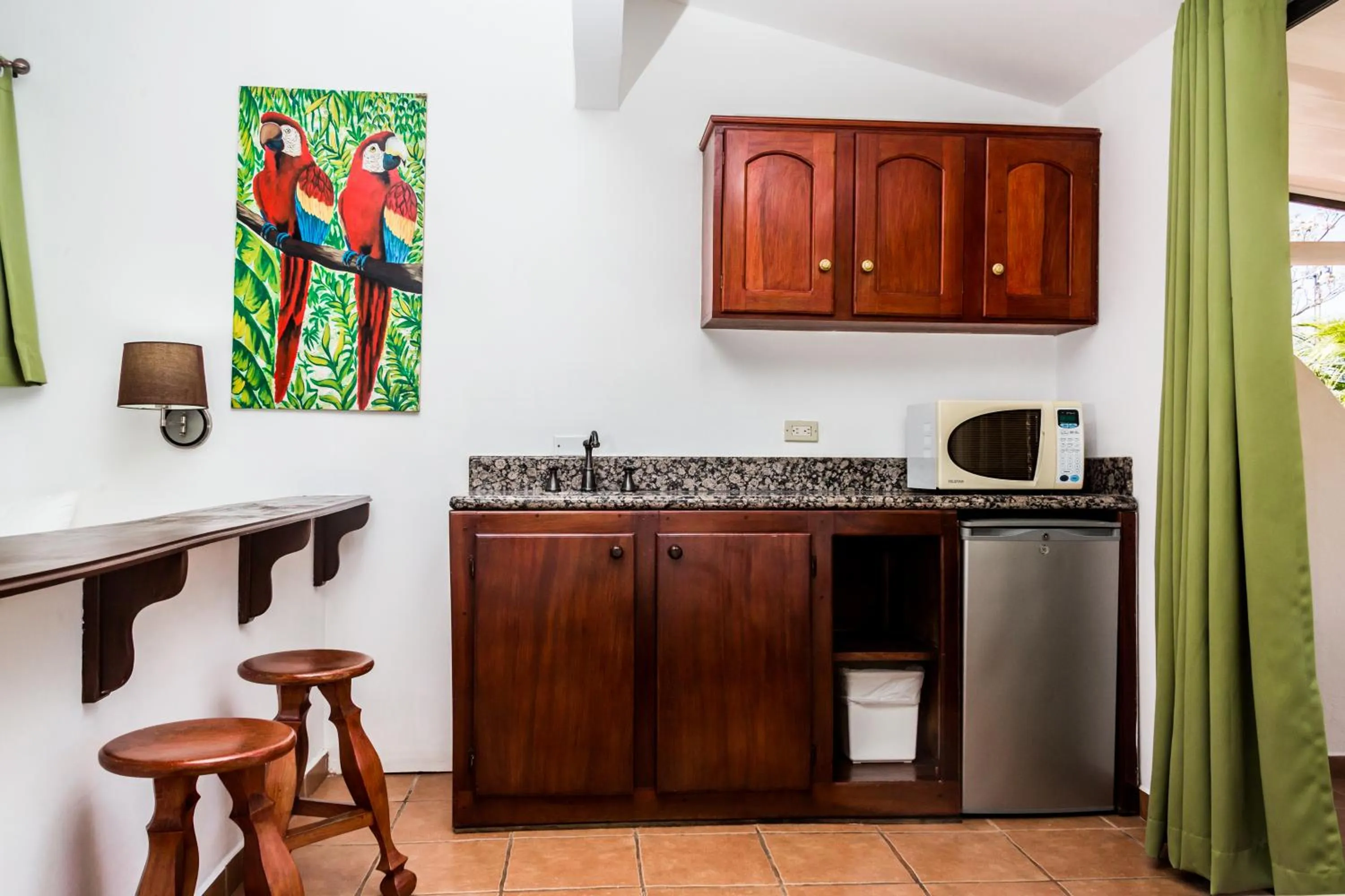 Kitchen or kitchenette in The Palms At Coco Beach