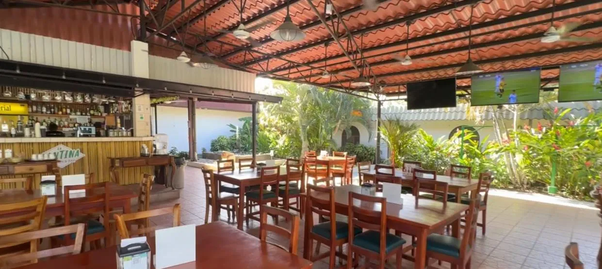 Restaurant/places to eat in The Palms At Coco Beach