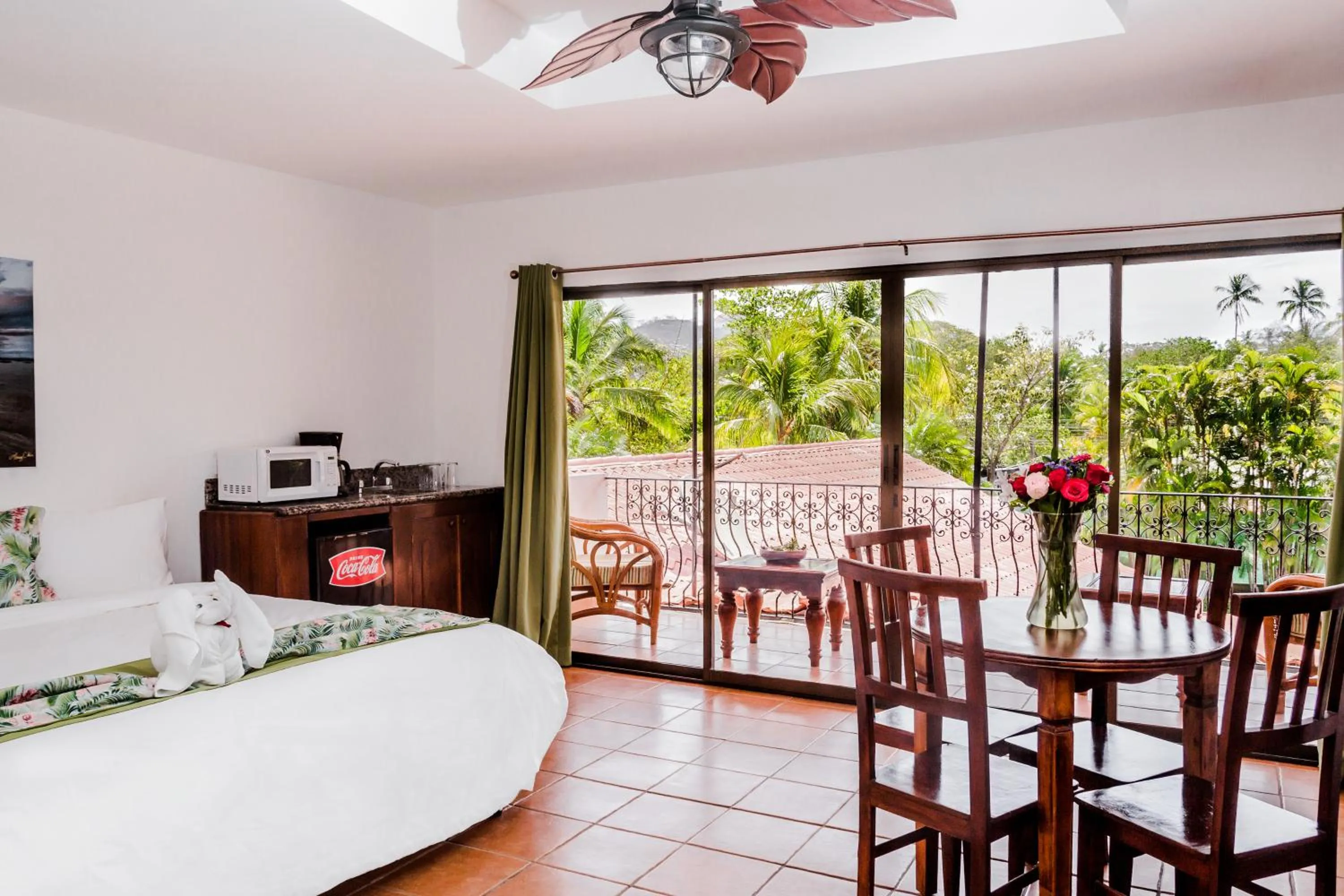 Bedroom in The Palms At Coco Beach