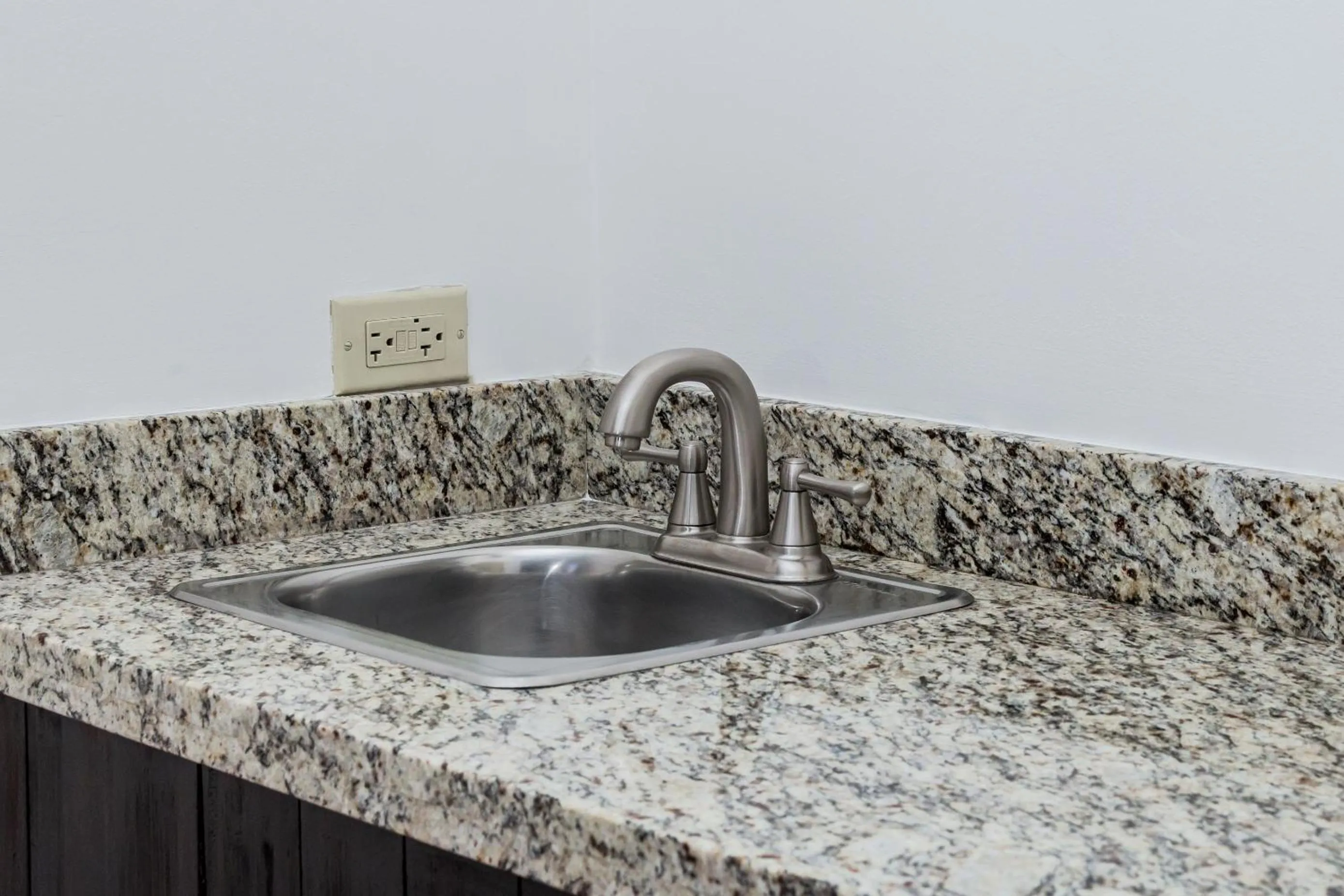 Kitchen or kitchenette in The Palms At Coco Beach