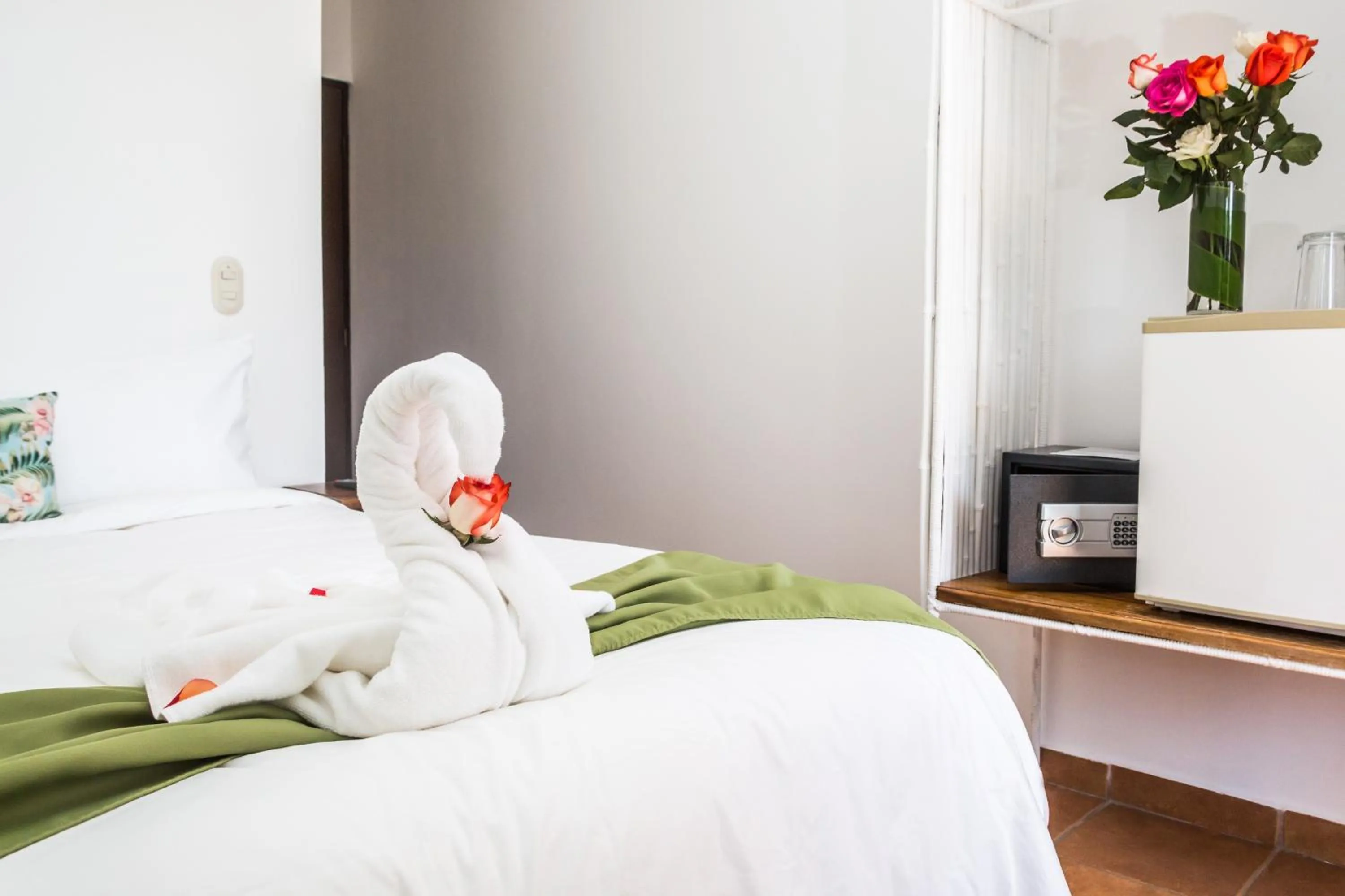 Bedroom, Bed in The Palms At Coco Beach