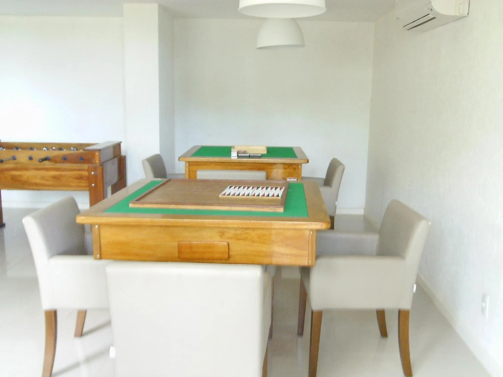 Communal lounge/ TV room in Apartamento Enseada Praia do Forte