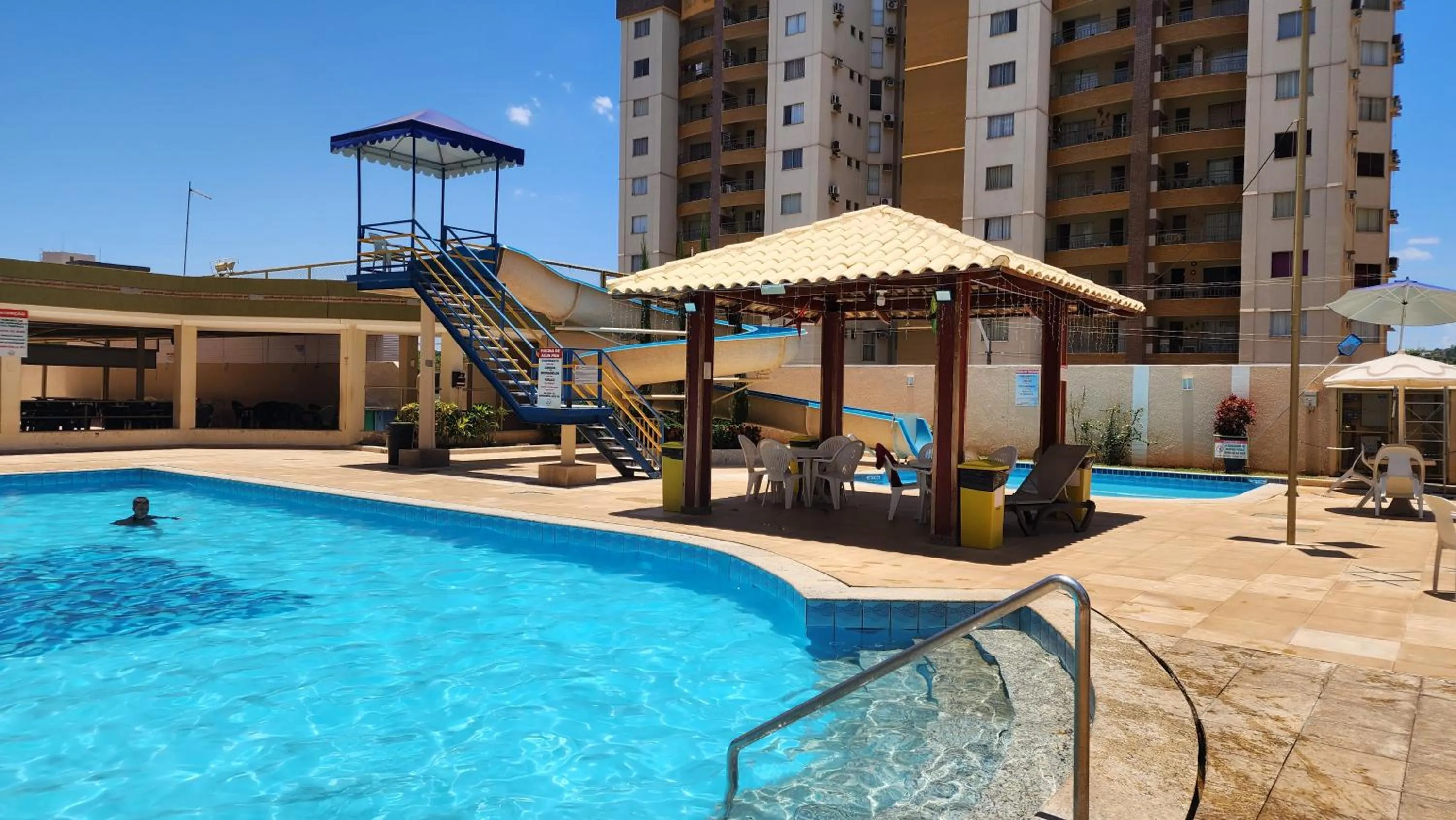 Swimming pool in Prive das Thermas - 301B