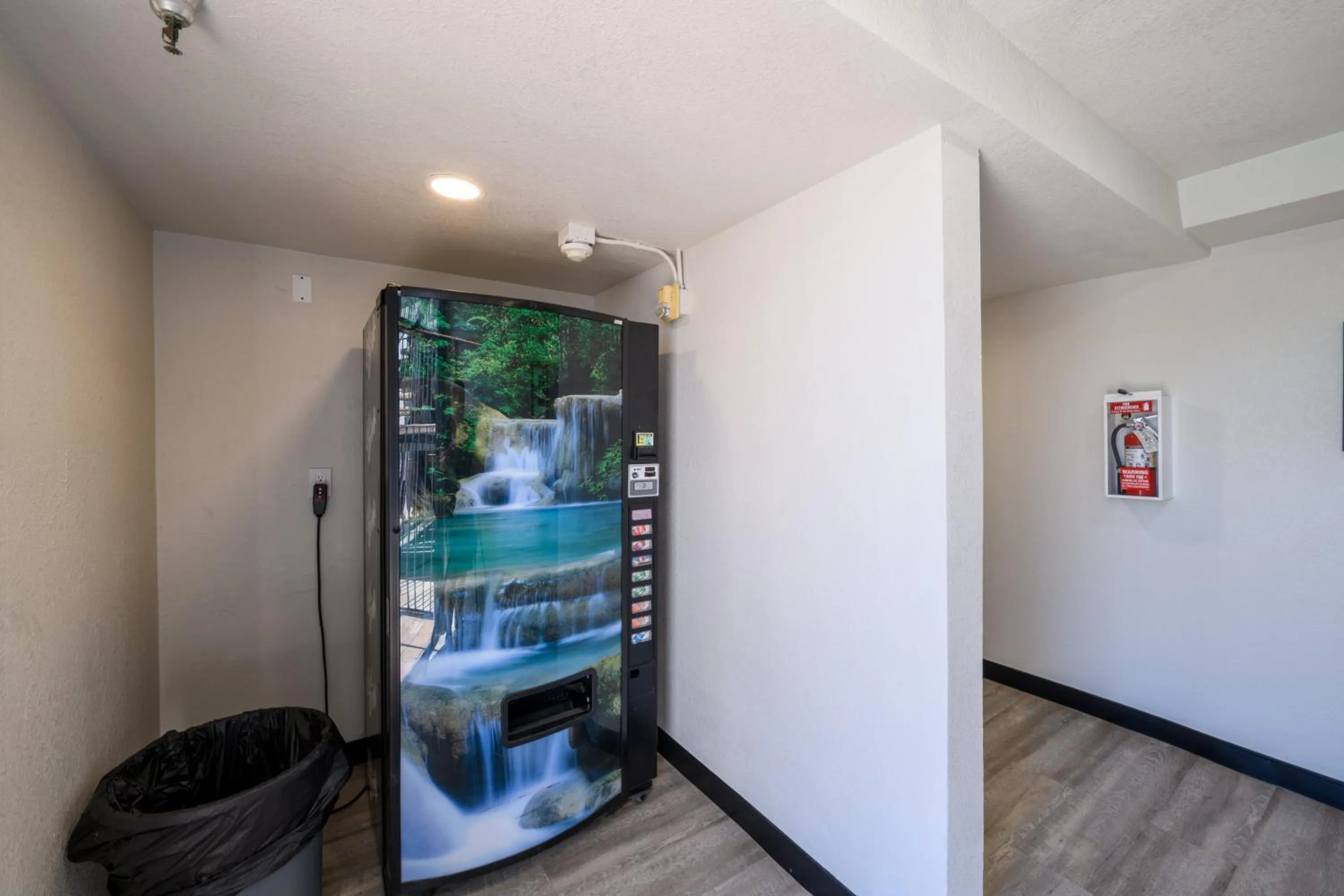 vending machine in Hyland Inn near Pasadena Civic Center