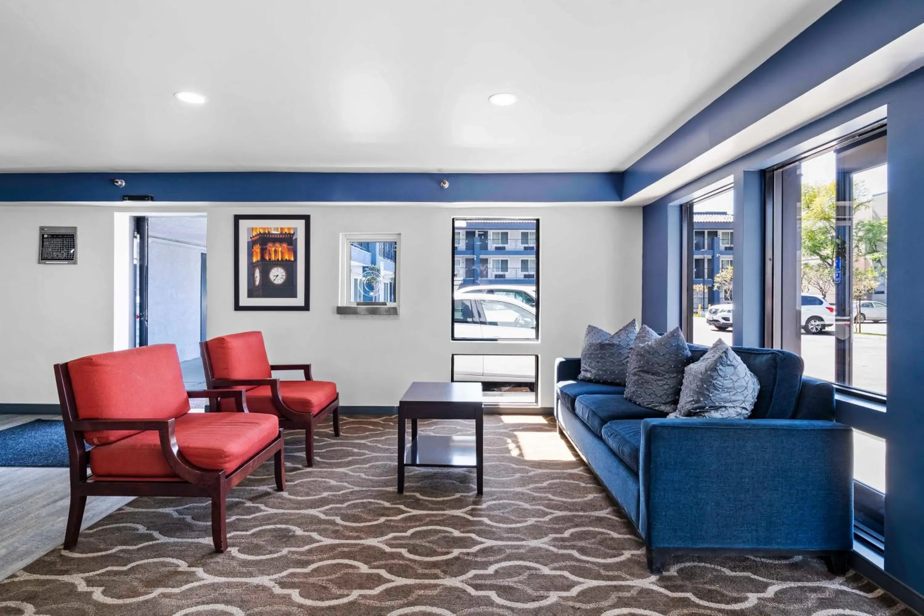 Lobby or reception in Hyland Inn near Pasadena Civic Center Lobby or reception in Hyland Inn near Pasadena Civic Center