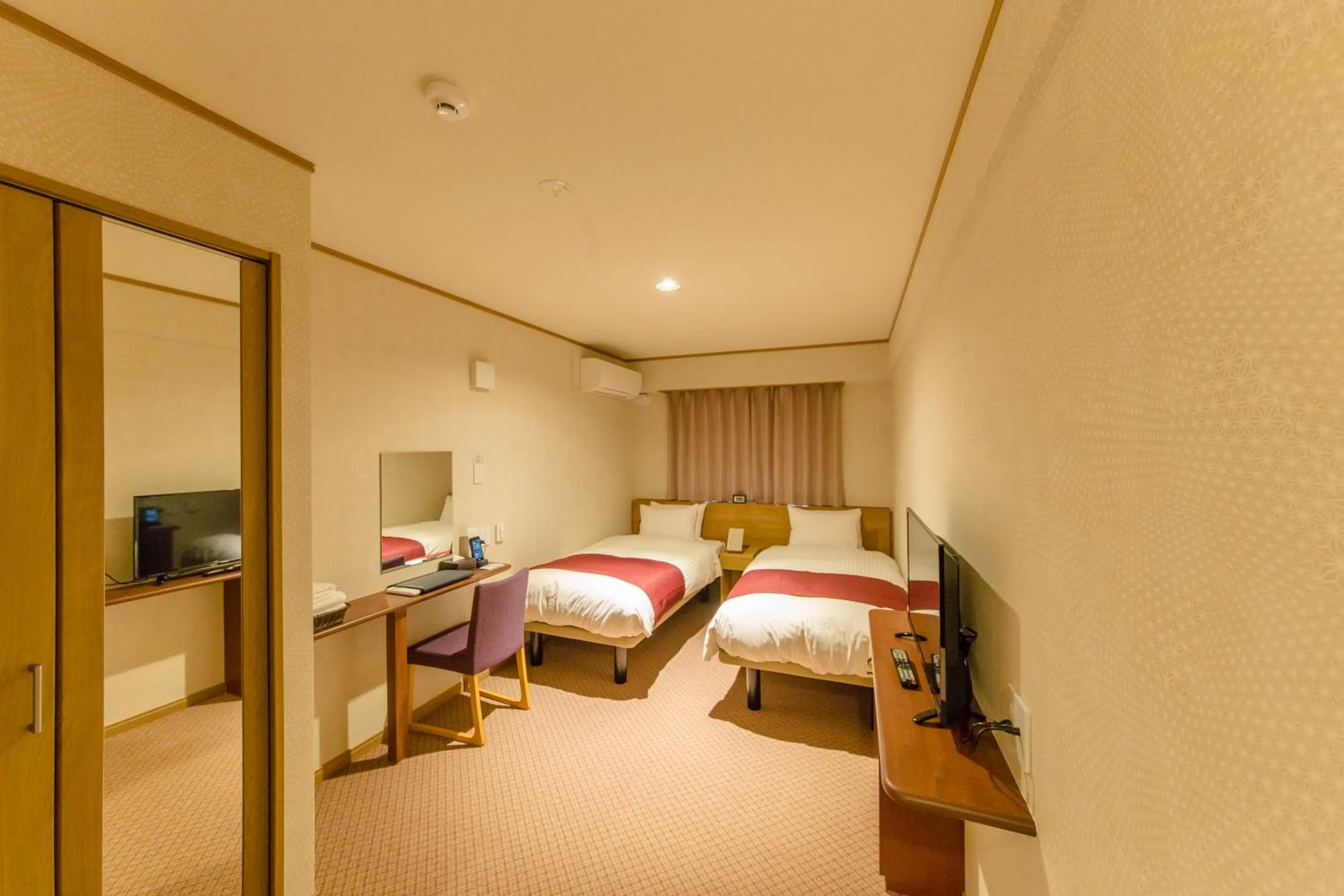 Bed in Cutter INN KYOTO