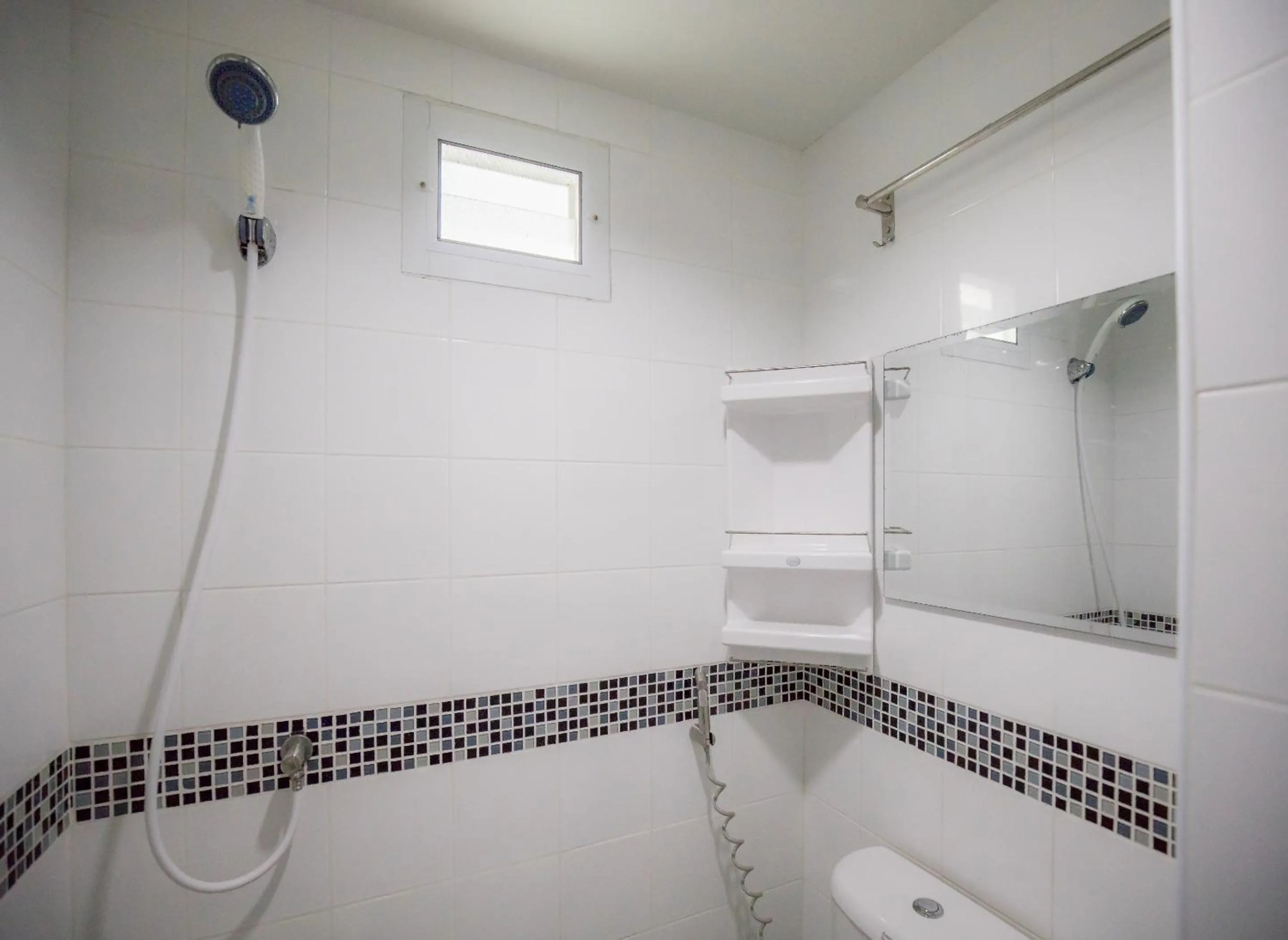 Bathroom in MiddleWay House Bangkok