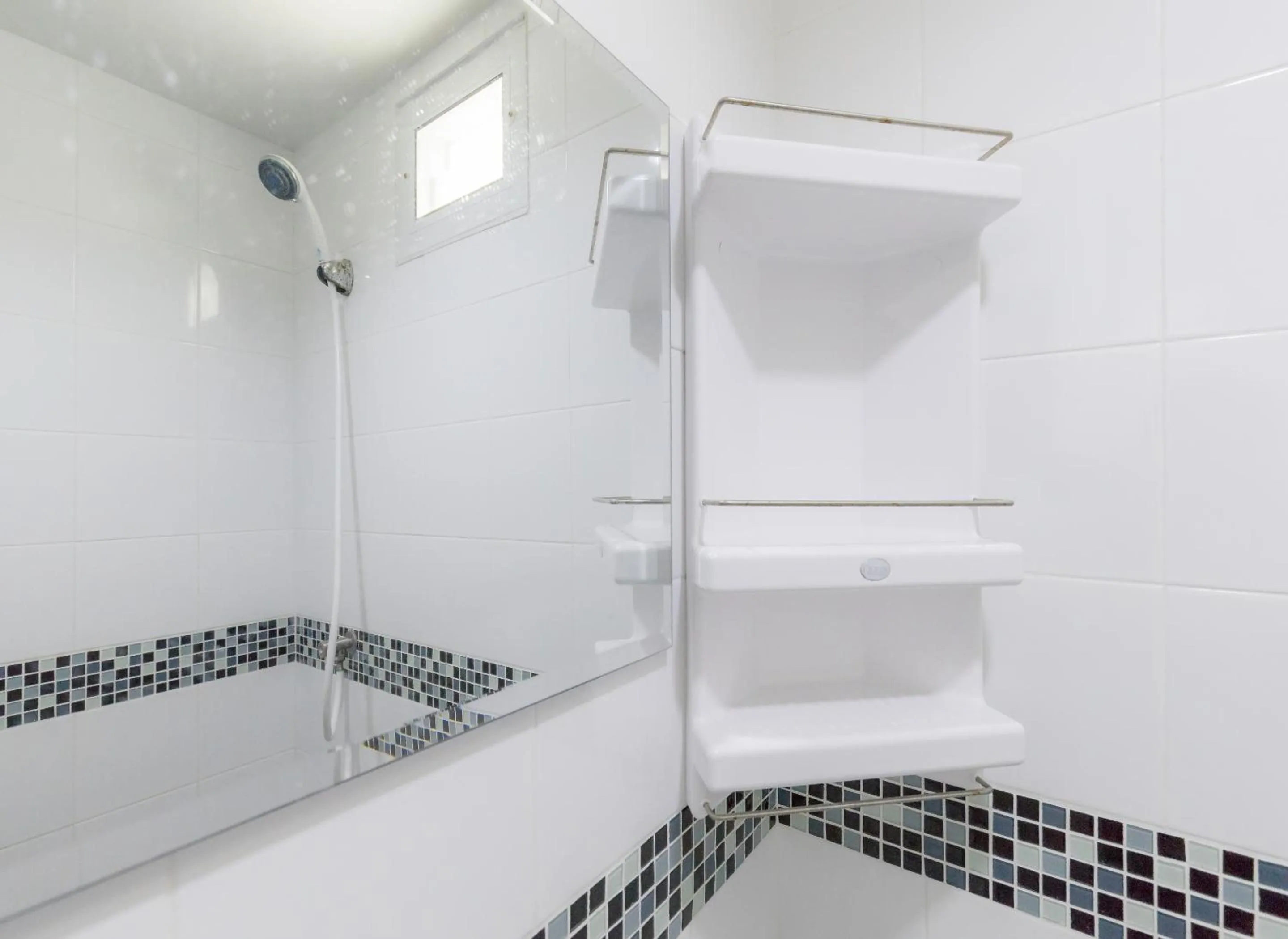 Bathroom in MiddleWay House Bangkok