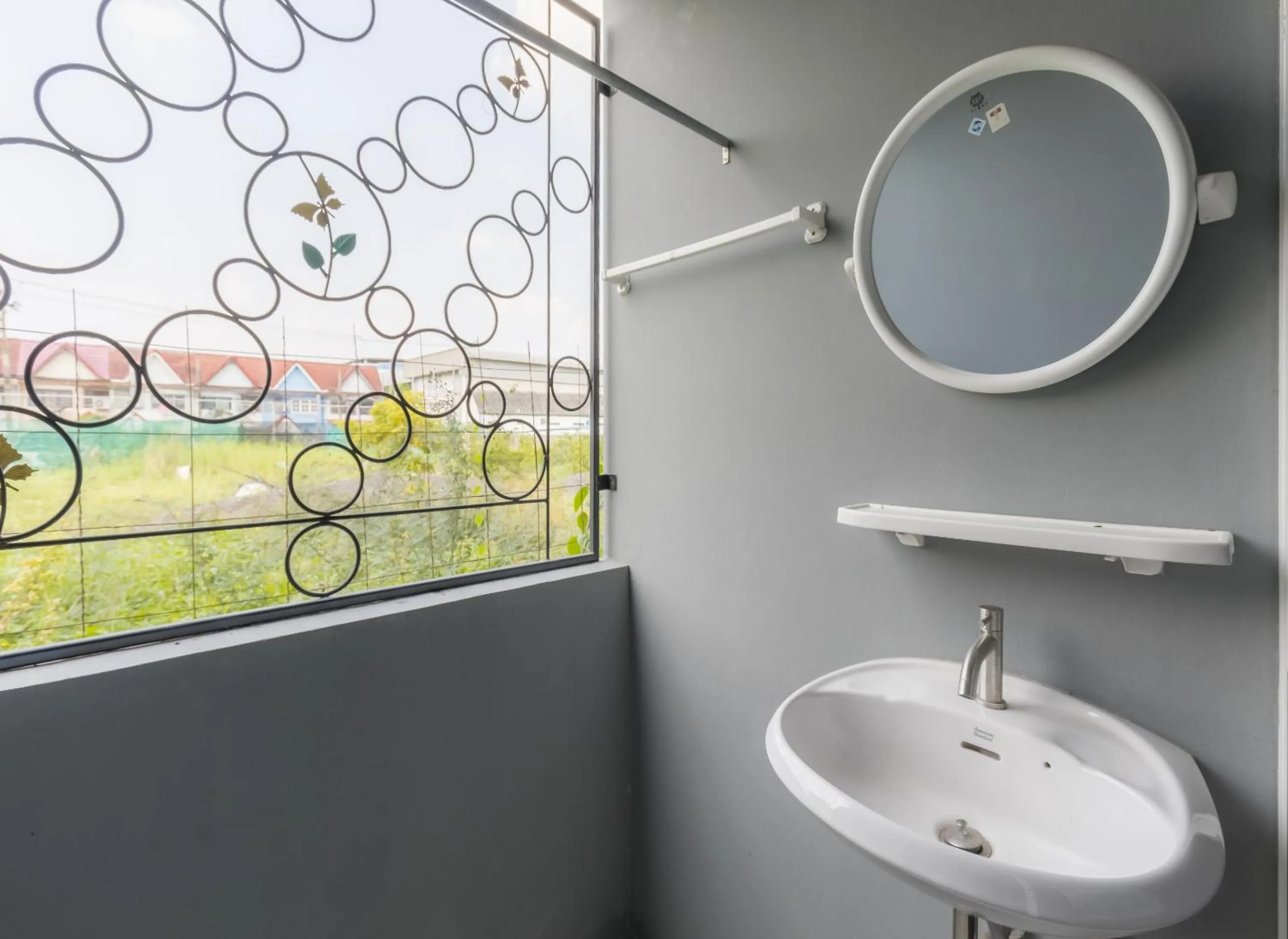 Bathroom in MiddleWay House Bangkok