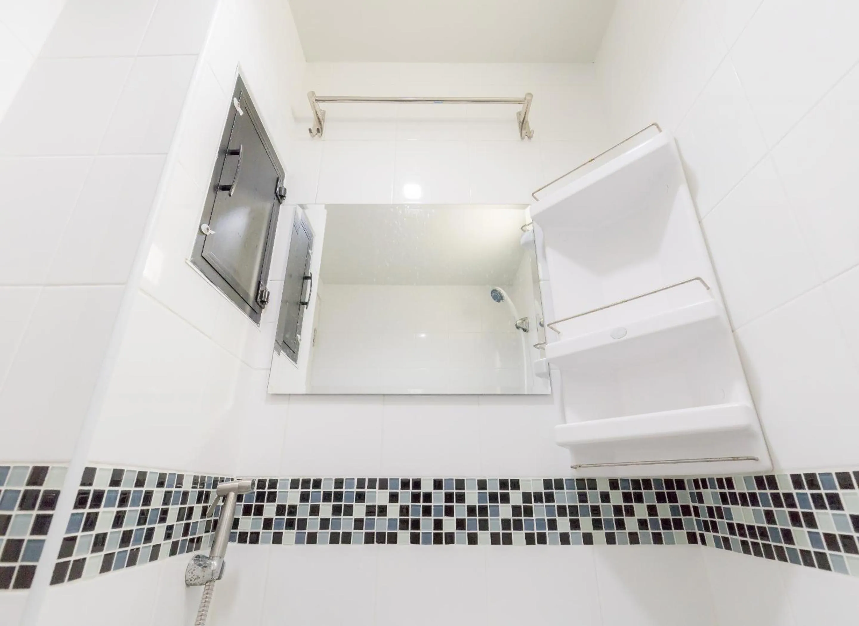 Bathroom in MiddleWay House Bangkok