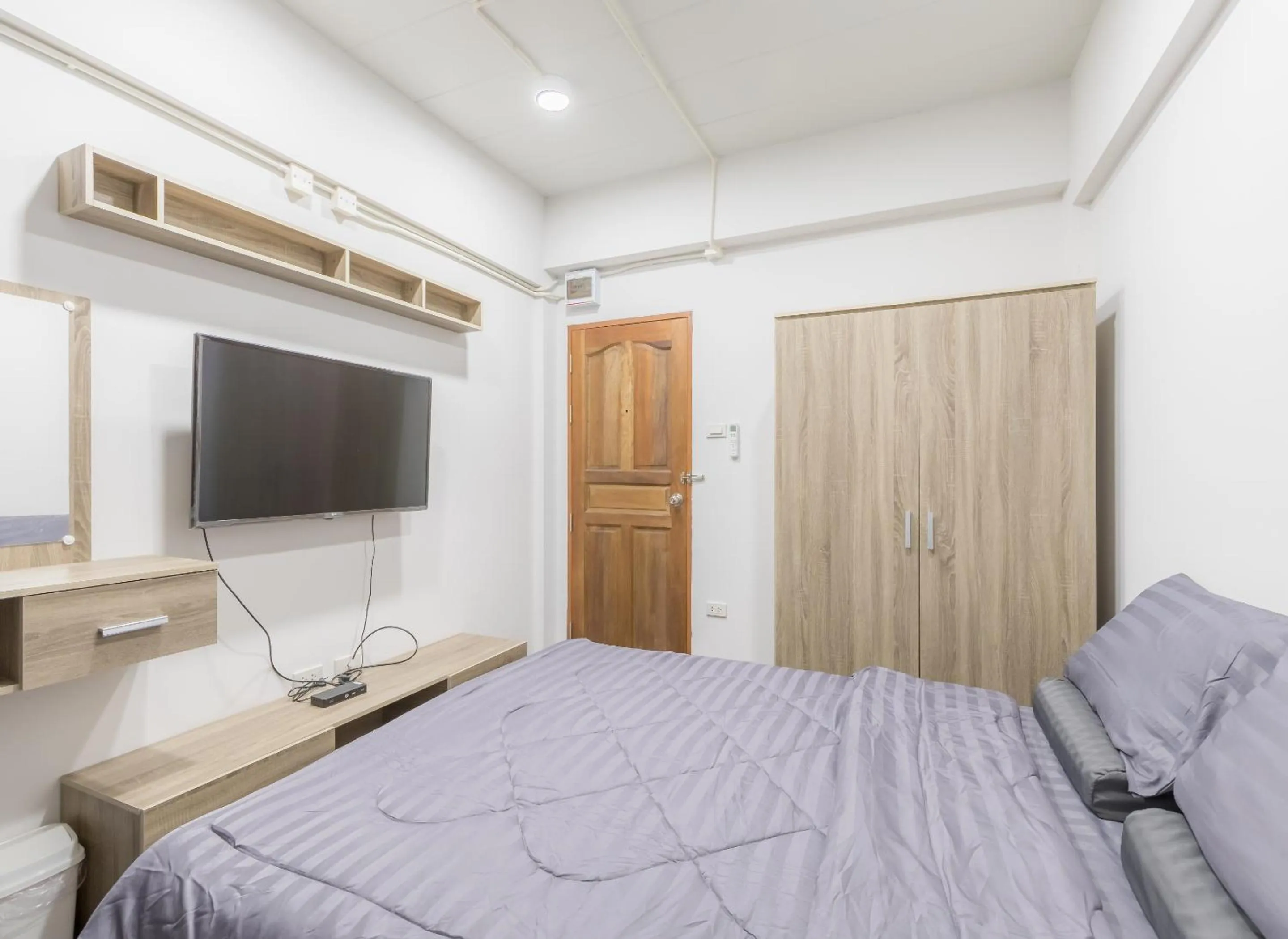 Other, Bed in MiddleWay House Bangkok