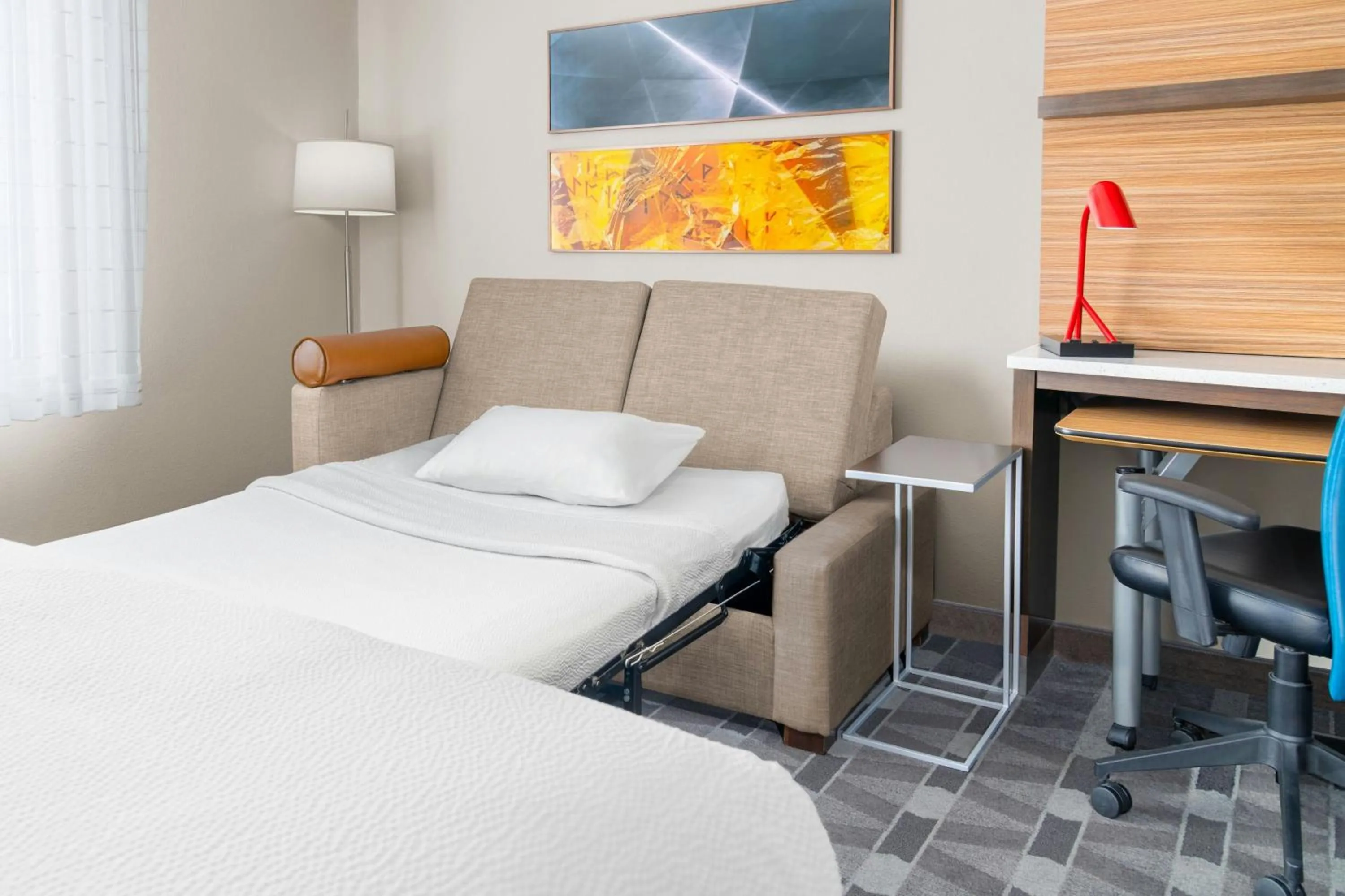 Bedroom, Bed in TownePlace Suites by Marriott Detroit Allen Park