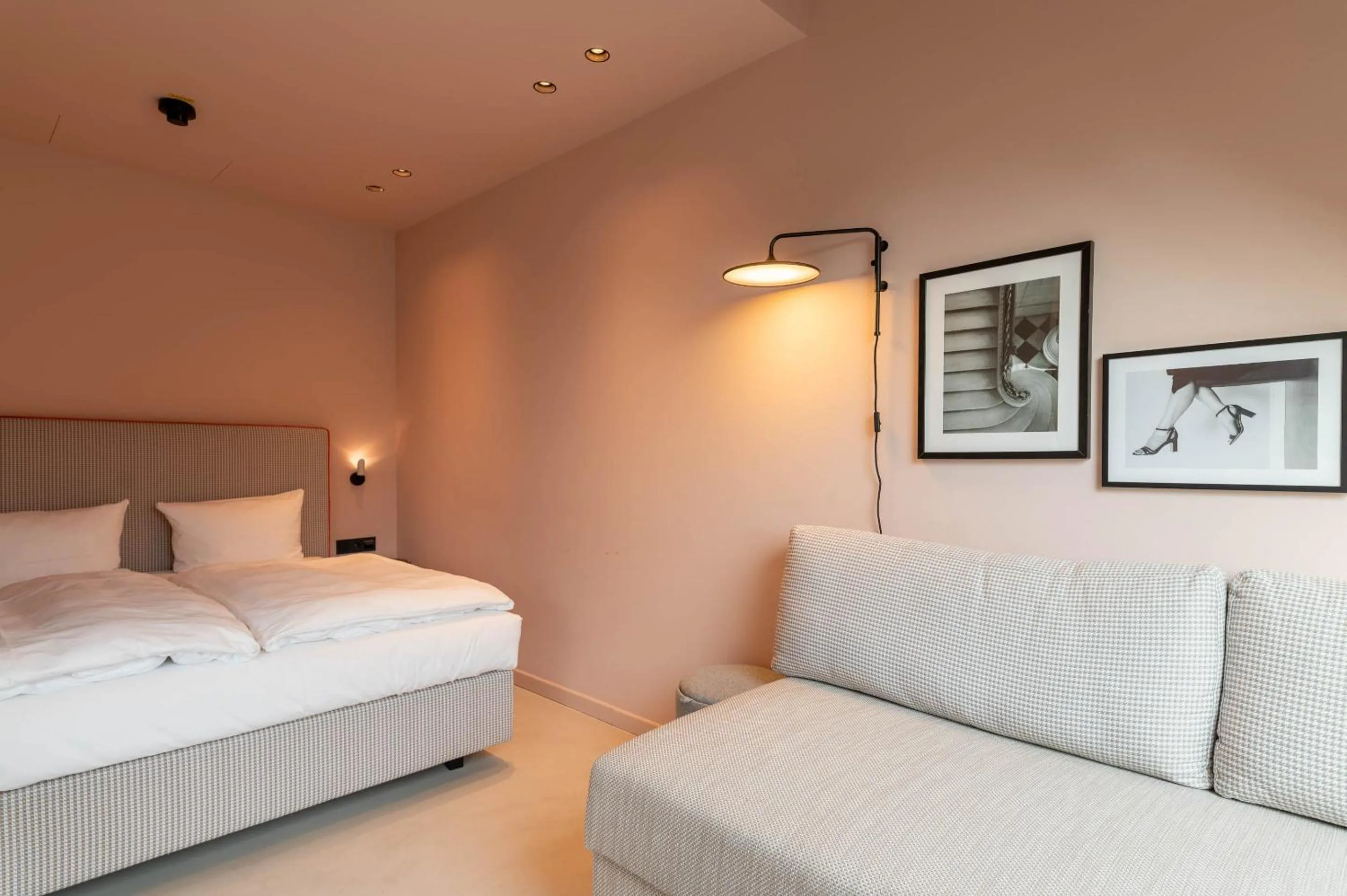 Bed in Hotel Miano by Limehome