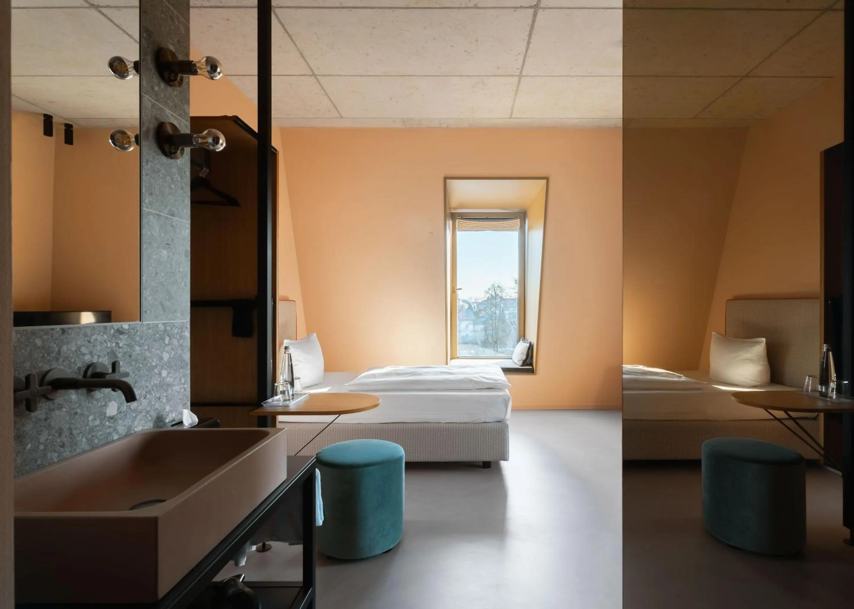 Bed in Hotel Miano by Limehome