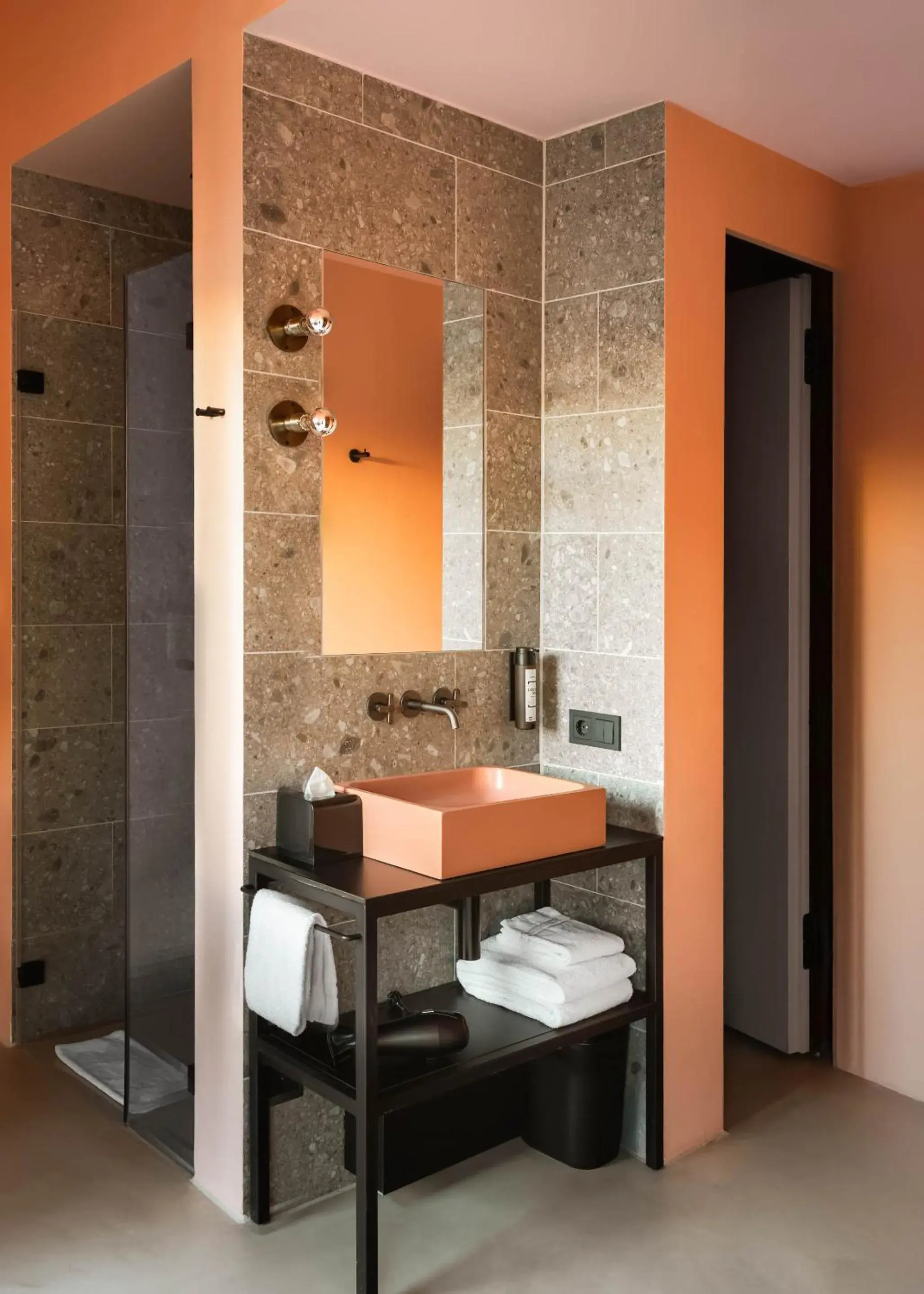 Twin Room in Hotel Miano by Limehome Twin Room in Hotel Miano by Limehome